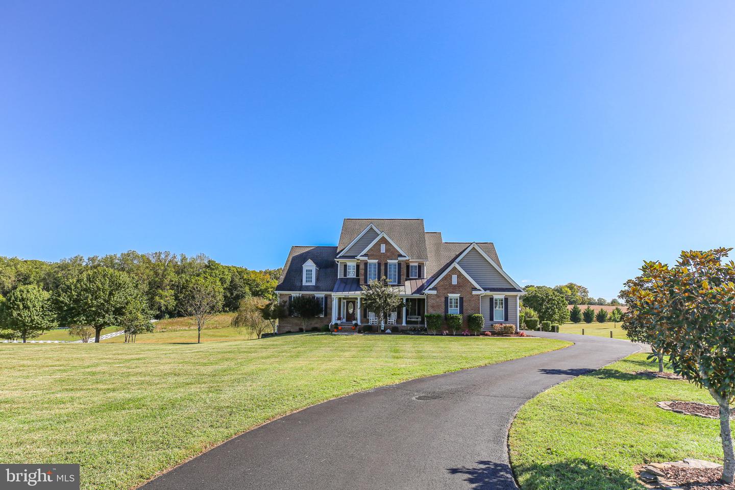 9910 AGNES LN, SPOTSYLVANIA, Virginia 22553, 5 Bedrooms Bedrooms, ,6 BathroomsBathrooms,Residential,For sale,9910 AGNES LN,VASP2034228 MLS # VASP2034228