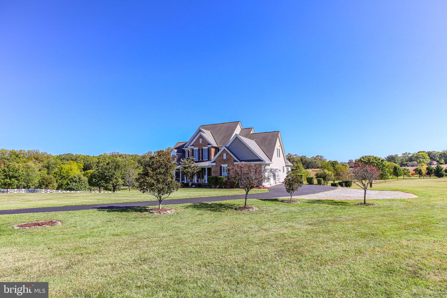 9910 AGNES LN, SPOTSYLVANIA, Virginia 22553, 5 Bedrooms Bedrooms, ,6 BathroomsBathrooms,Residential,For sale,9910 AGNES LN,VASP2034228 MLS # VASP2034228