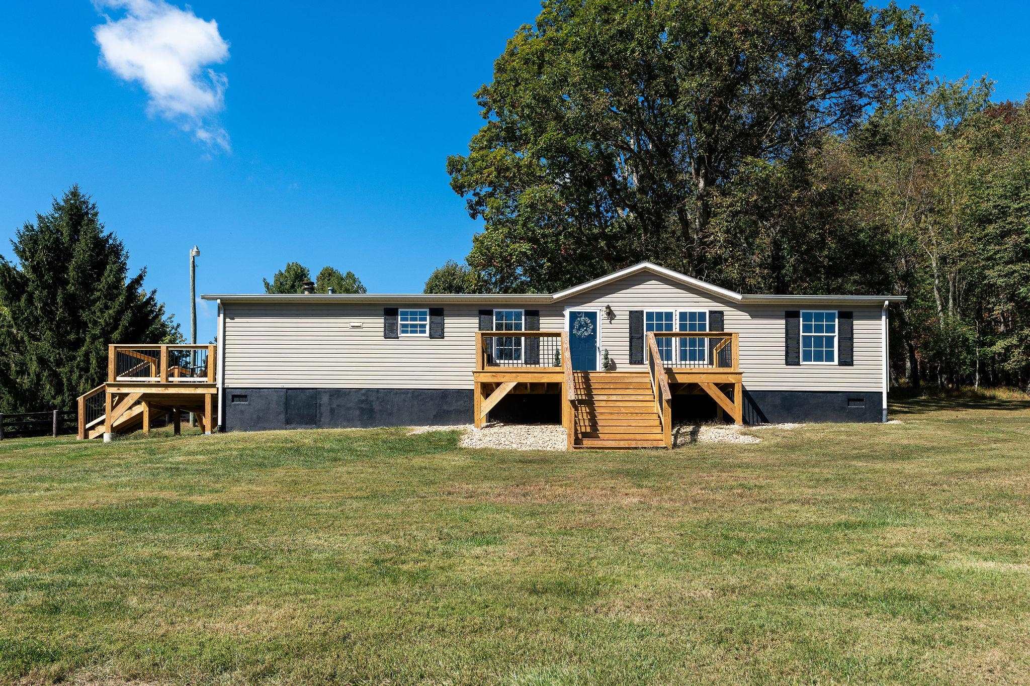 713 NEWPORT RD, STEELES TAVERN, Virginia 24476, 3 Bedrooms Bedrooms, ,2 BathroomsBathrooms,Residential,713 NEWPORT RD,669804 MLS # 669804