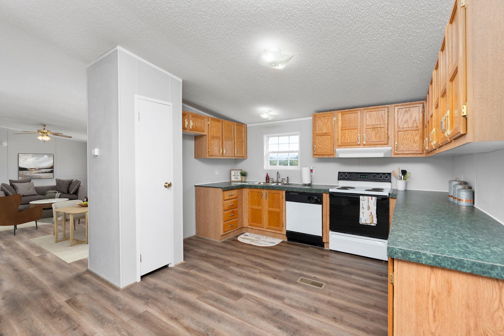 713 NEWPORT RD, STEELES TAVERN, Virginia 24476, 3 Bedrooms Bedrooms, ,2 BathroomsBathrooms,Residential,713 NEWPORT RD,669804 MLS # 669804