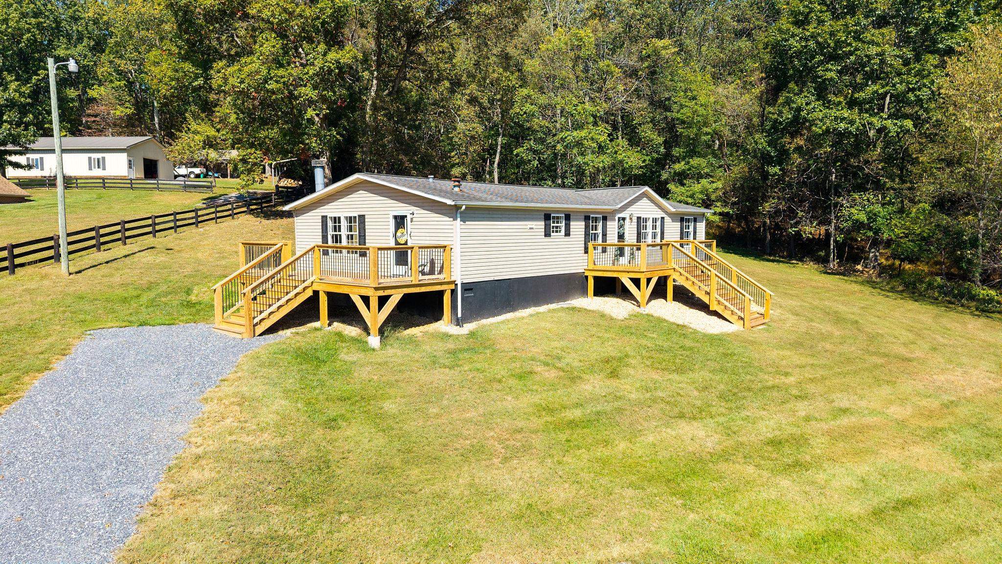 713 NEWPORT RD, STEELES TAVERN, Virginia 24476, 3 Bedrooms Bedrooms, ,2 BathroomsBathrooms,Residential,713 NEWPORT RD,669804 MLS # 669804