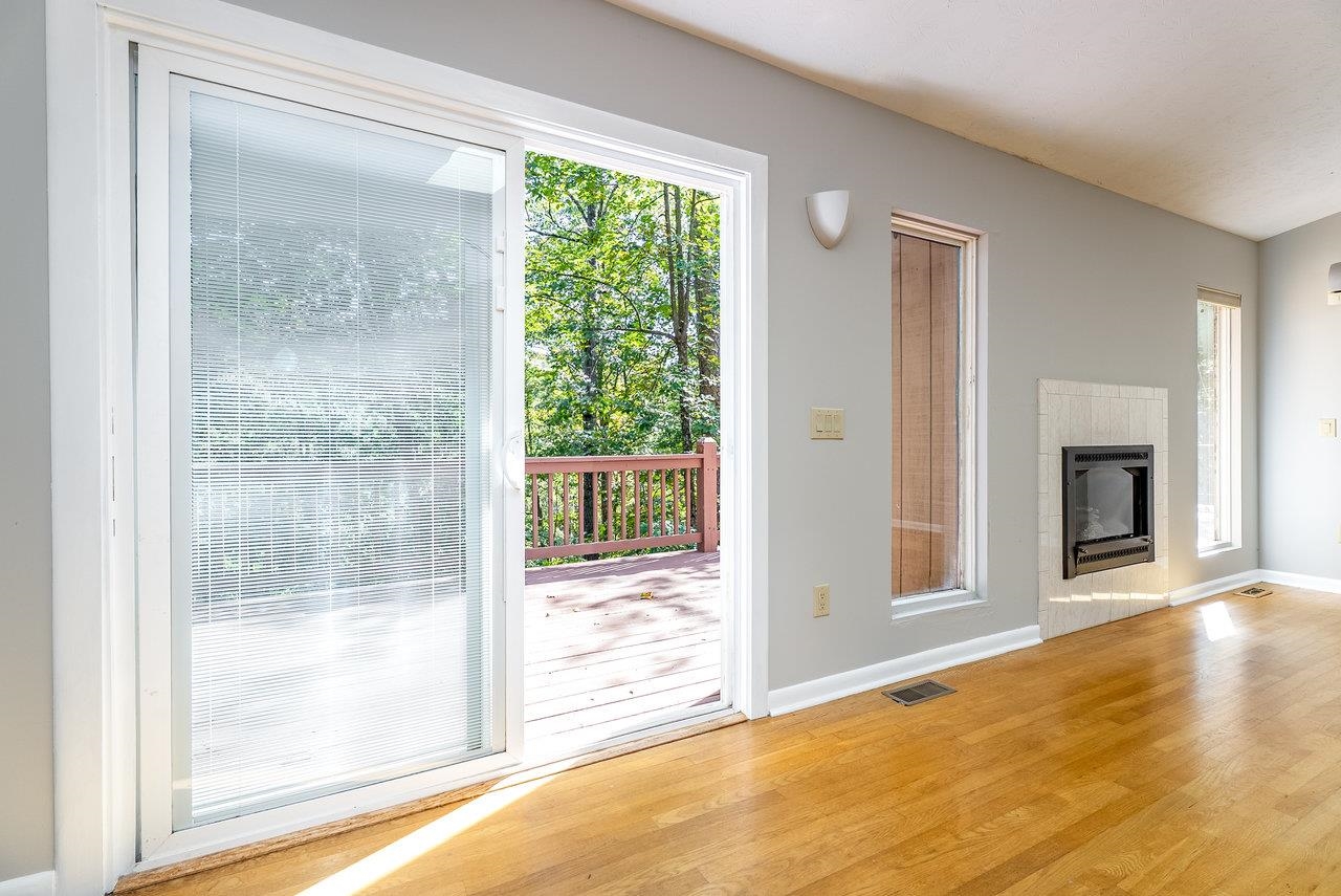 304 TURKEY DR, MCGAHEYSVILLE, Virginia 22840, 3 Bedrooms Bedrooms, ,2 BathroomsBathrooms,Residential,304 TURKEY DR,669805 MLS # 669805