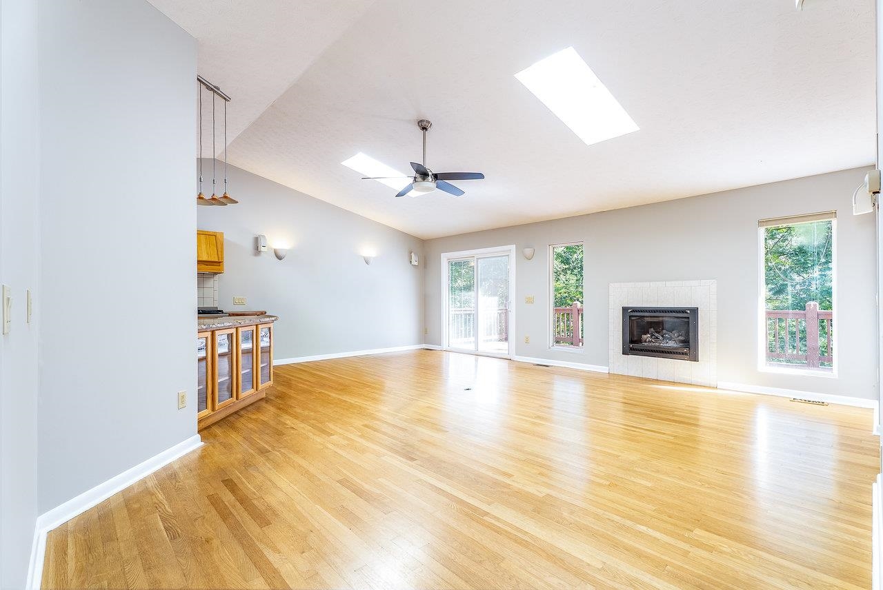 304 TURKEY DR, MCGAHEYSVILLE, Virginia 22840, 3 Bedrooms Bedrooms, ,2 BathroomsBathrooms,Residential,304 TURKEY DR,669805 MLS # 669805