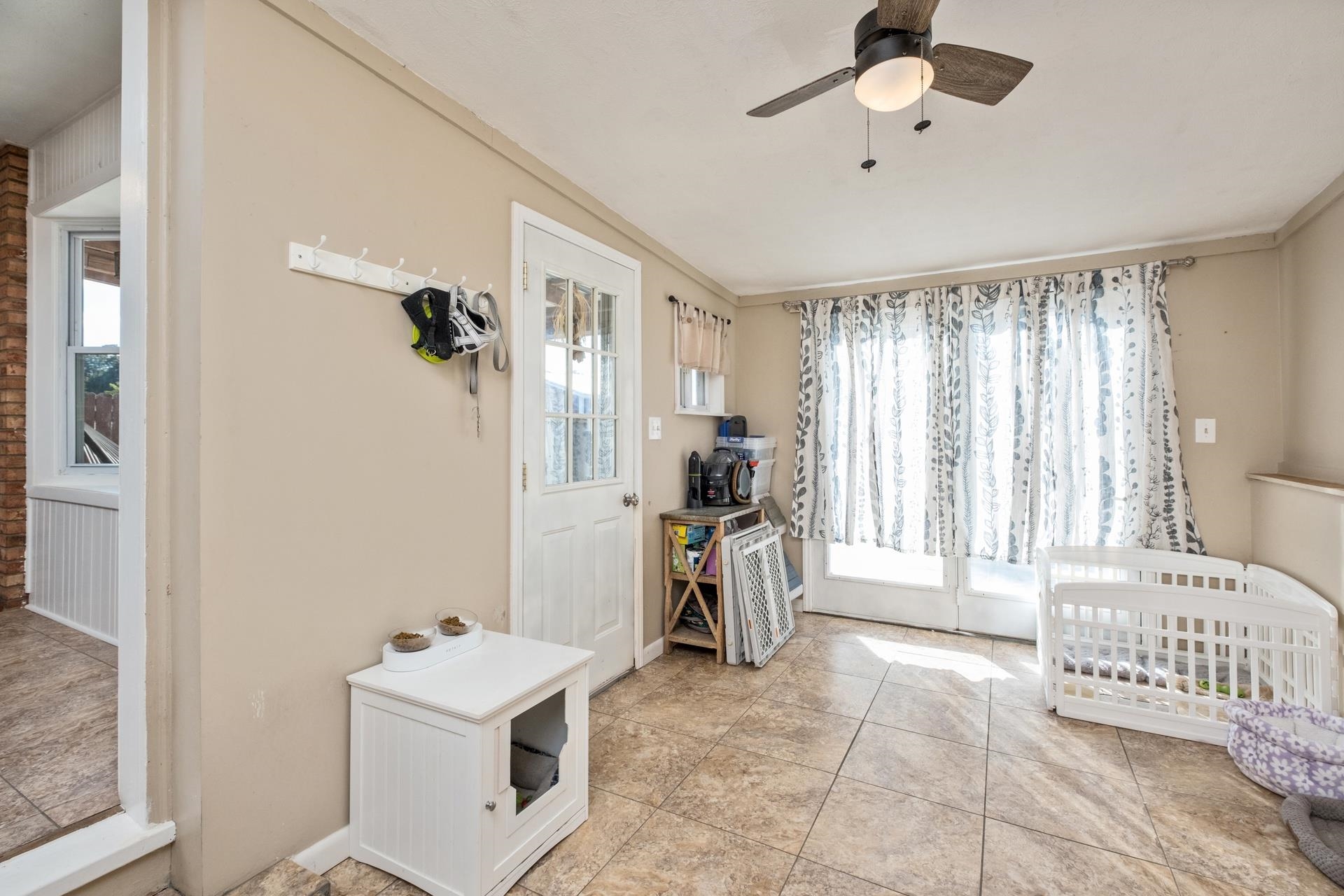 244 VIRGINIA AVE, TIMBERVILLE, Virginia 22853, 3 Bedrooms Bedrooms, ,1 BathroomBathrooms,Residential,244 VIRGINIA AVE,669811 MLS # 669811