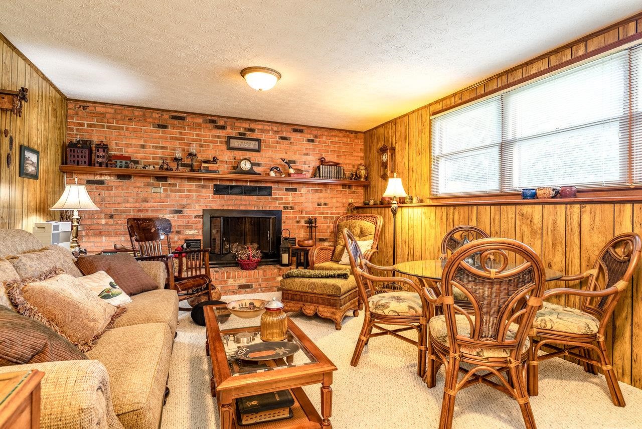 96 COLD SPRING RD, STUARTS DRAFT, Virginia 24477, 3 Bedrooms Bedrooms, ,3 BathroomsBathrooms,Residential,96 COLD SPRING RD,669812 MLS # 669812