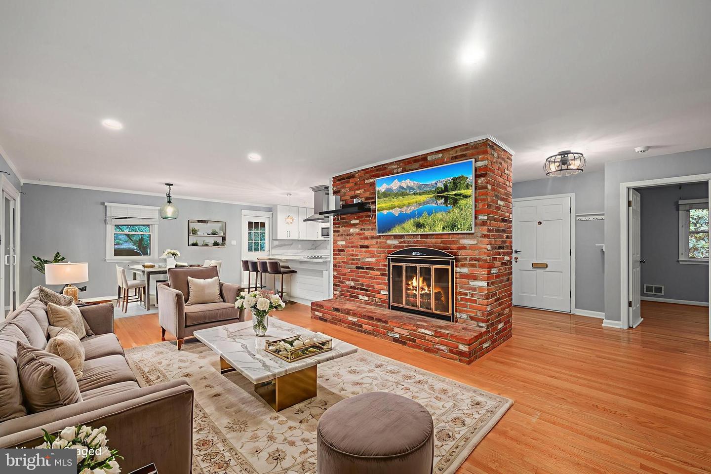 5206 NINIAN AVE, ALEXANDRIA, Virginia 22310, 4 Bedrooms Bedrooms, ,3 BathroomsBathrooms,Residential,For sale,5206 NINIAN AVE,VAFX2264954 MLS # VAFX2264954