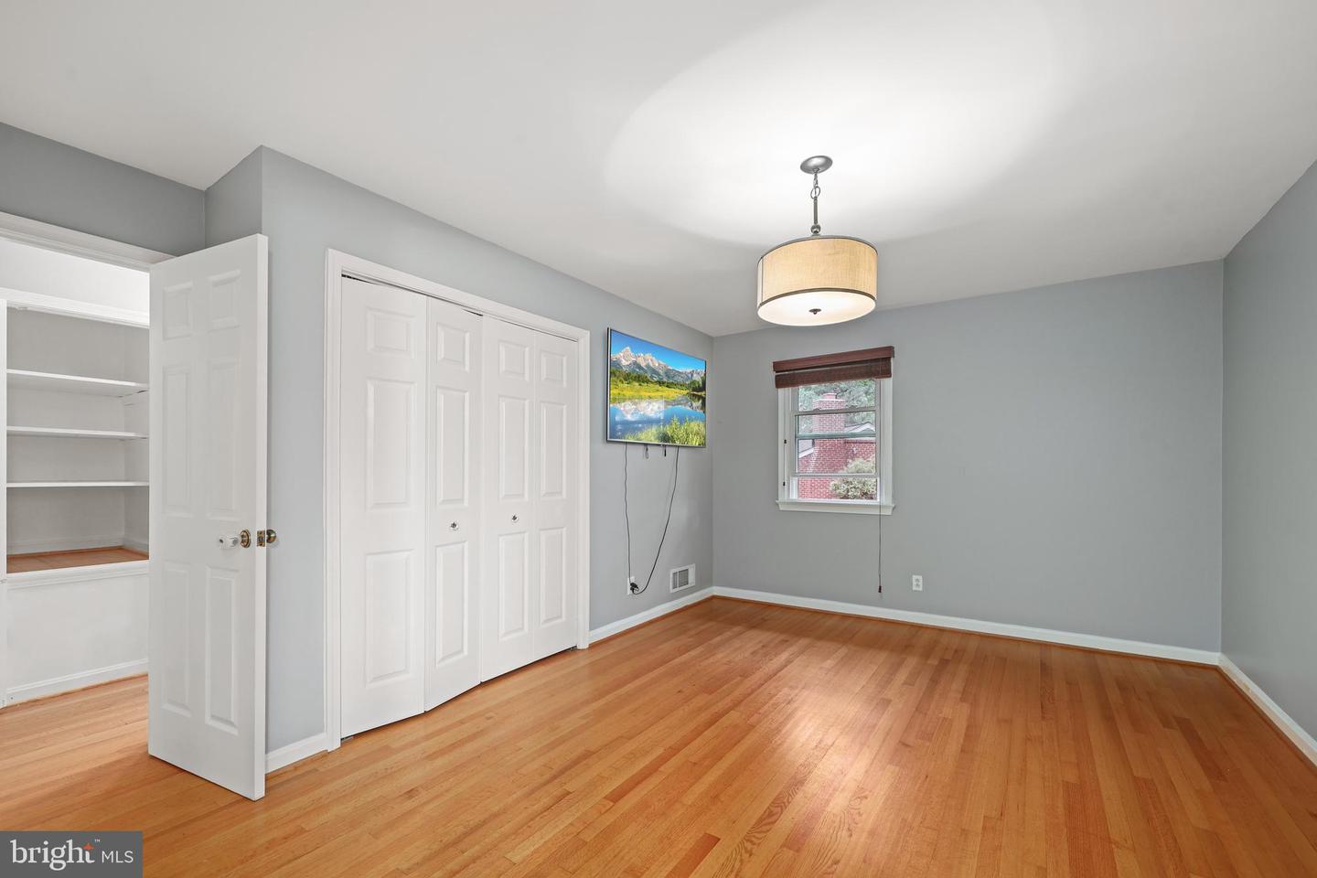 5206 NINIAN AVE, ALEXANDRIA, Virginia 22310, 4 Bedrooms Bedrooms, ,3 BathroomsBathrooms,Residential,For sale,5206 NINIAN AVE,VAFX2264954 MLS # VAFX2264954