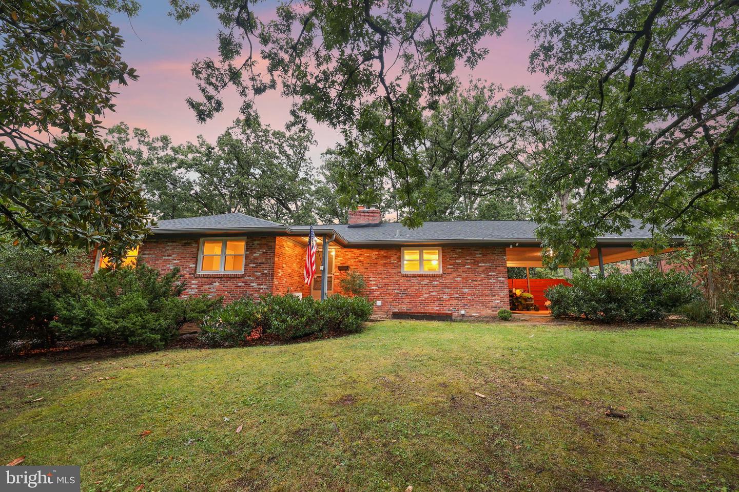 5206 NINIAN AVE, ALEXANDRIA, Virginia 22310, 4 Bedrooms Bedrooms, ,3 BathroomsBathrooms,Residential,For sale,5206 NINIAN AVE,VAFX2264954 MLS # VAFX2264954