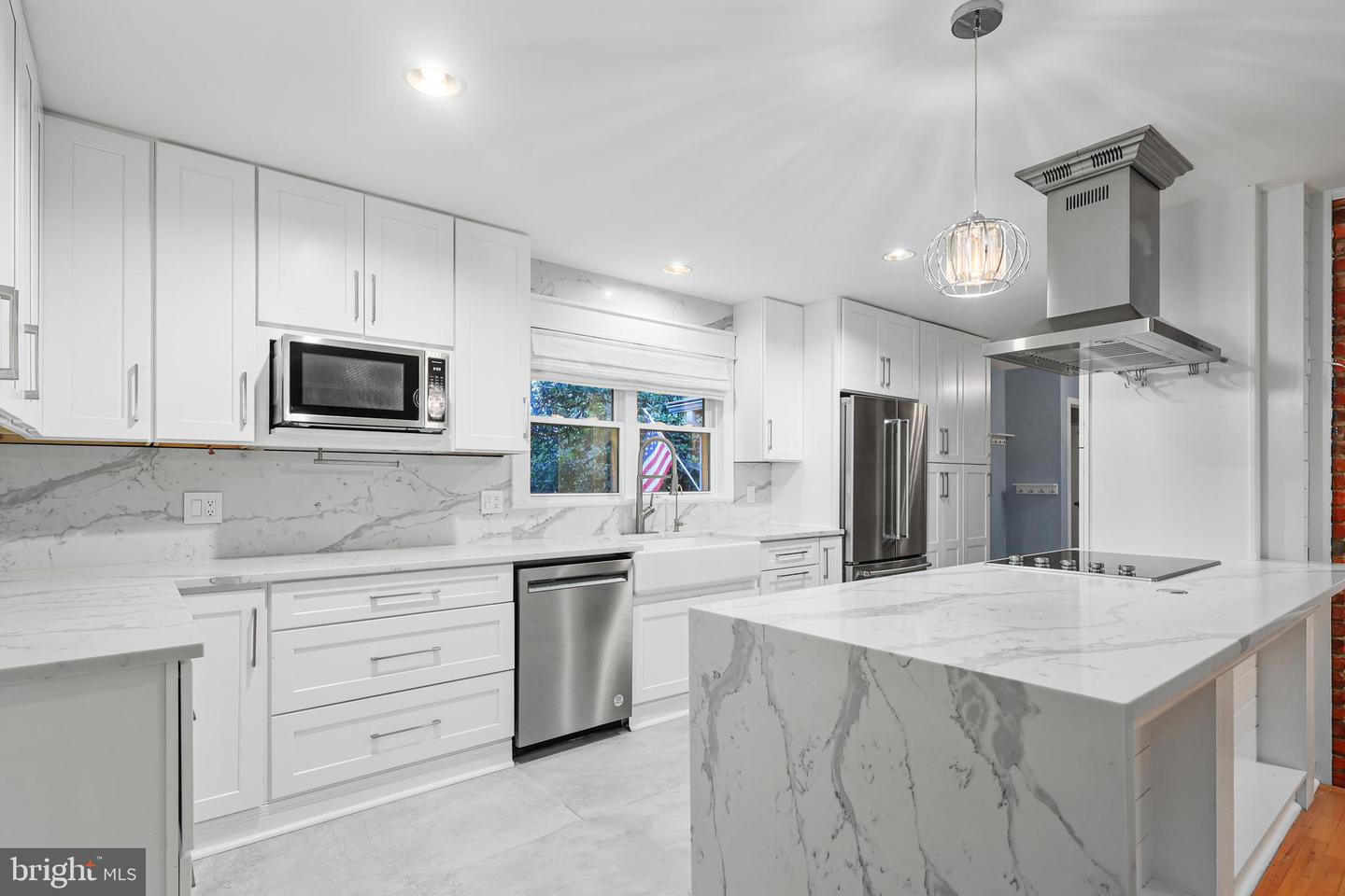 5206 NINIAN AVE, ALEXANDRIA, Virginia 22310, 4 Bedrooms Bedrooms, ,3 BathroomsBathrooms,Residential,For sale,5206 NINIAN AVE,VAFX2264954 MLS # VAFX2264954
