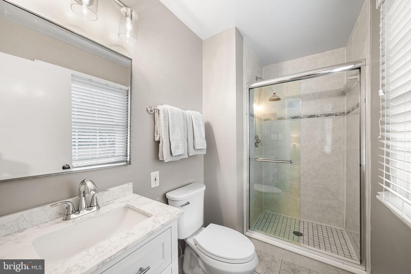6433 RIVES CT, SPRINGFIELD, Virginia 22150, 5 Bedrooms Bedrooms, ,2 BathroomsBathrooms,Residential,For sale,6433 RIVES CT,VAFX2266270 MLS # VAFX2266270