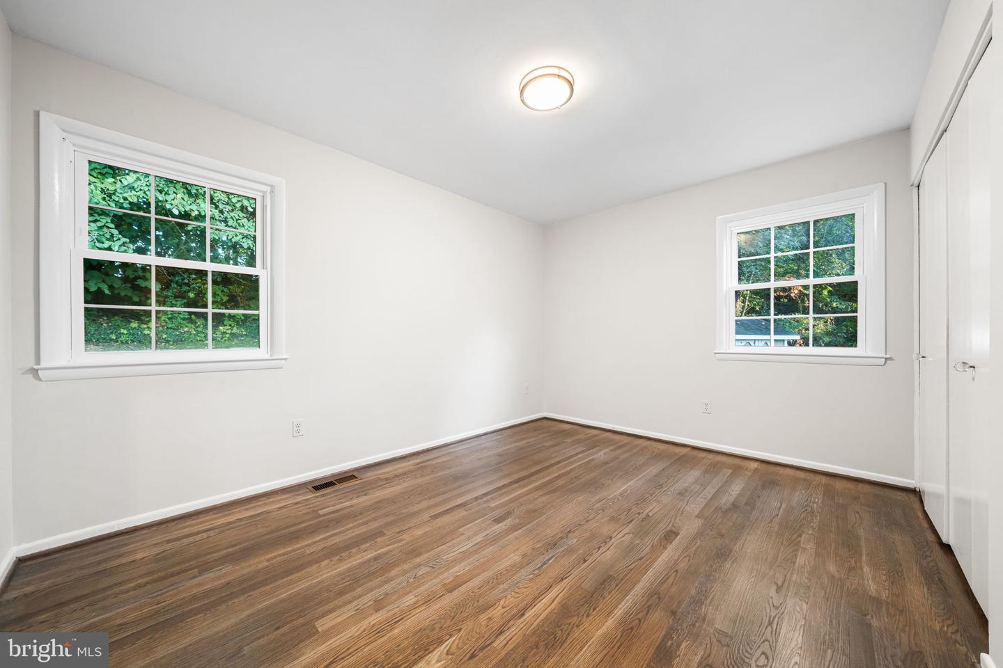 6433 RIVES CT, SPRINGFIELD, Virginia 22150, 5 Bedrooms Bedrooms, ,2 BathroomsBathrooms,Residential,For sale,6433 RIVES CT,VAFX2266270 MLS # VAFX2266270