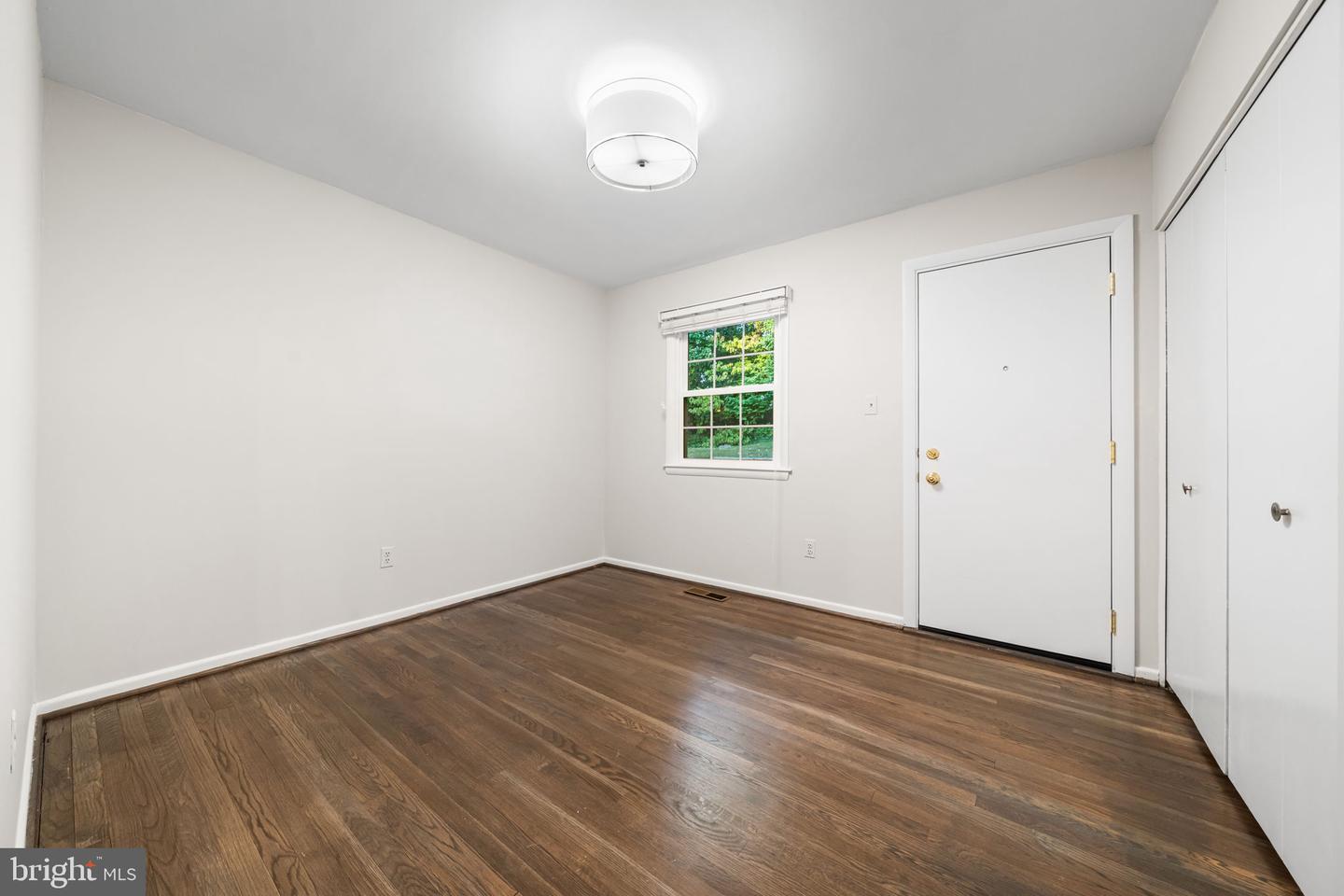 6433 RIVES CT, SPRINGFIELD, Virginia 22150, 5 Bedrooms Bedrooms, ,2 BathroomsBathrooms,Residential,For sale,6433 RIVES CT,VAFX2266270 MLS # VAFX2266270