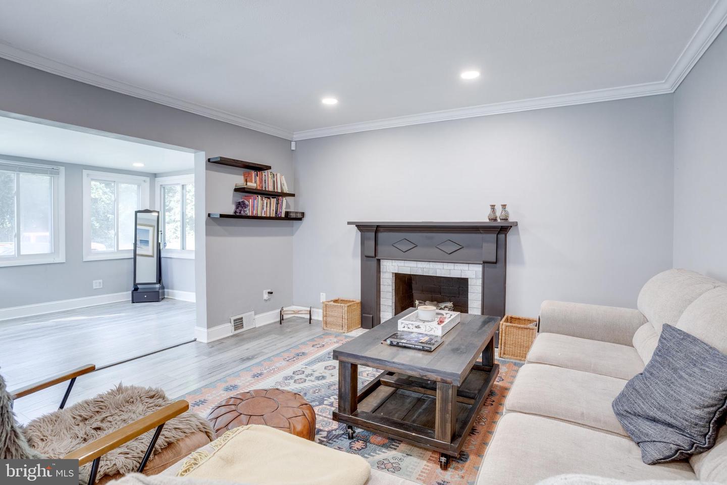 2531 OGDEN ST, FALLS CHURCH, Virginia 22043, 2 Bedrooms Bedrooms, ,3 BathroomsBathrooms,Residential,For sale,2531 OGDEN ST,VAFX2268060 MLS # VAFX2268060