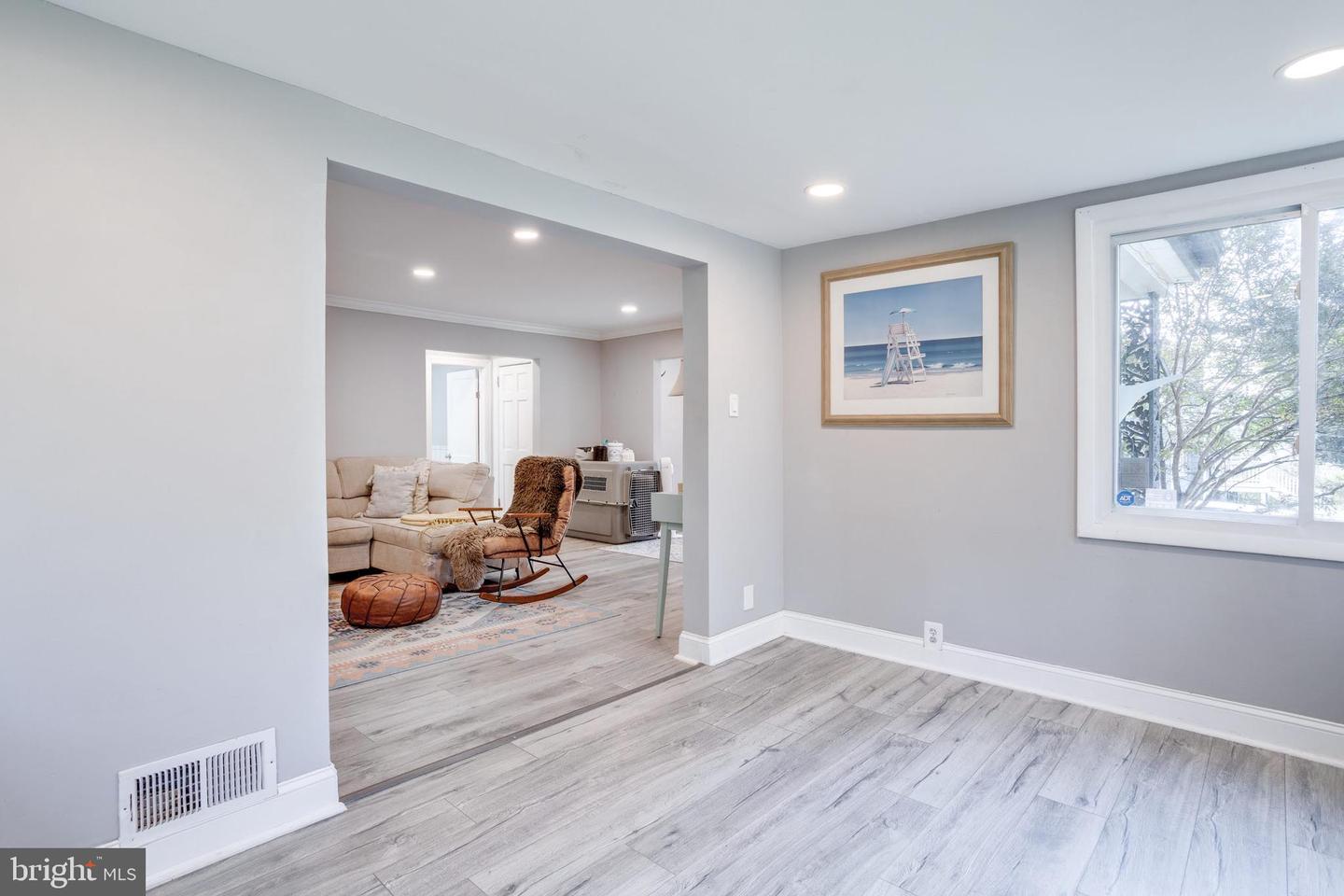 2531 OGDEN ST, FALLS CHURCH, Virginia 22043, 2 Bedrooms Bedrooms, ,3 BathroomsBathrooms,Residential,For sale,2531 OGDEN ST,VAFX2268060 MLS # VAFX2268060