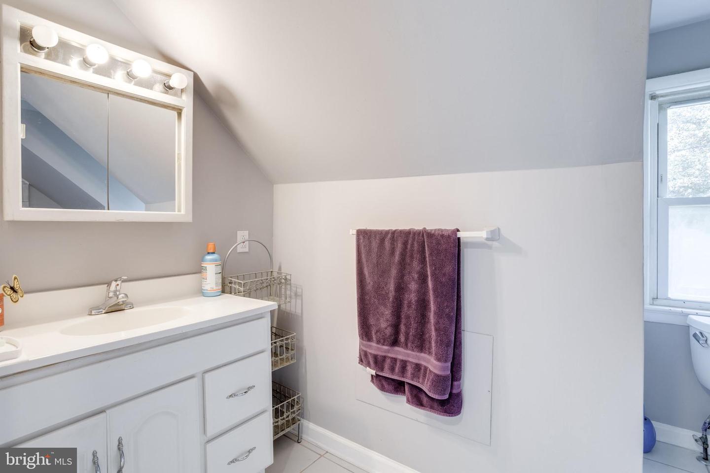 2531 OGDEN ST, FALLS CHURCH, Virginia 22043, 2 Bedrooms Bedrooms, ,3 BathroomsBathrooms,Residential,For sale,2531 OGDEN ST,VAFX2268060 MLS # VAFX2268060
