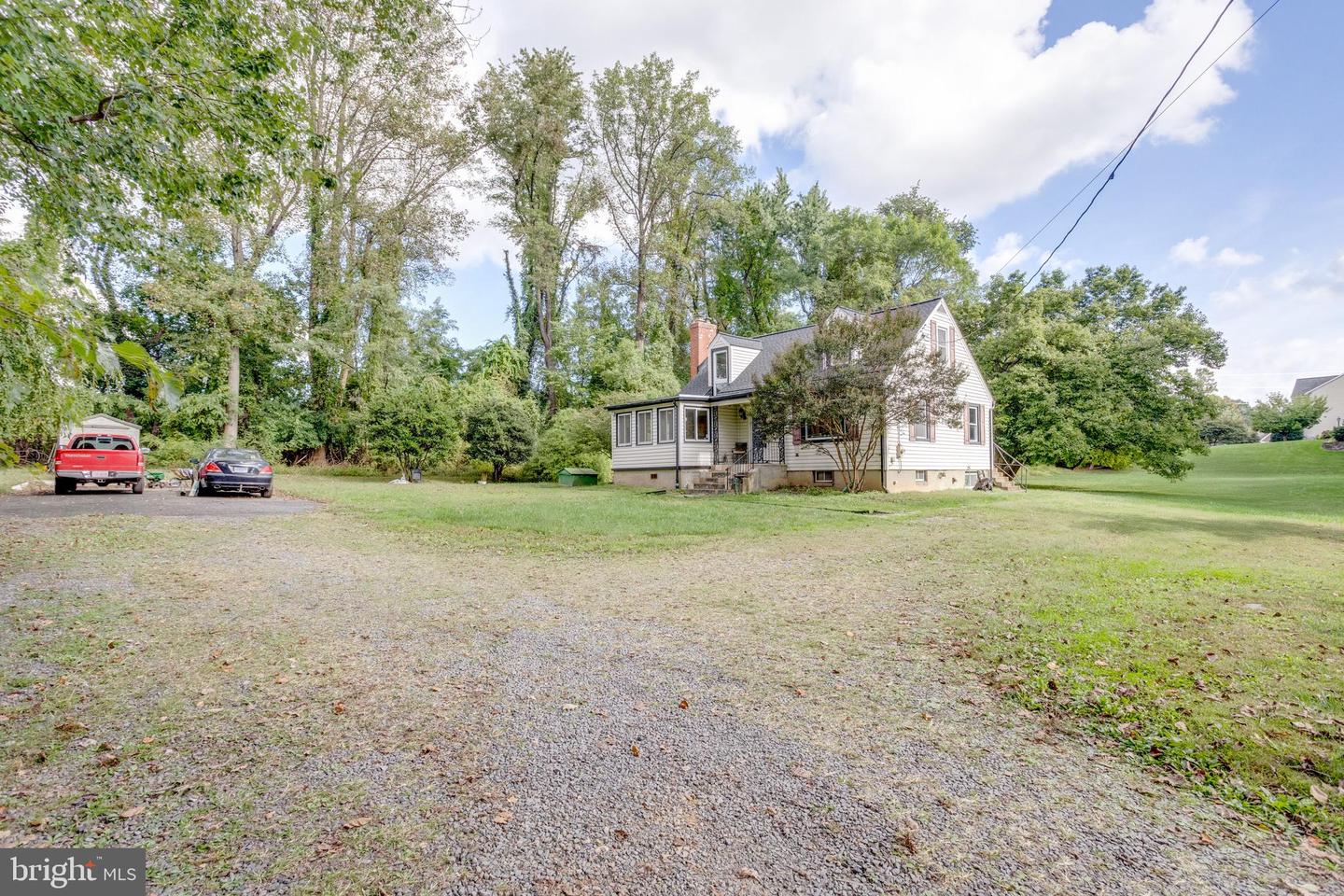 2531 OGDEN ST, FALLS CHURCH, Virginia 22043, 2 Bedrooms Bedrooms, ,3 BathroomsBathrooms,Residential,For sale,2531 OGDEN ST,VAFX2268060 MLS # VAFX2268060