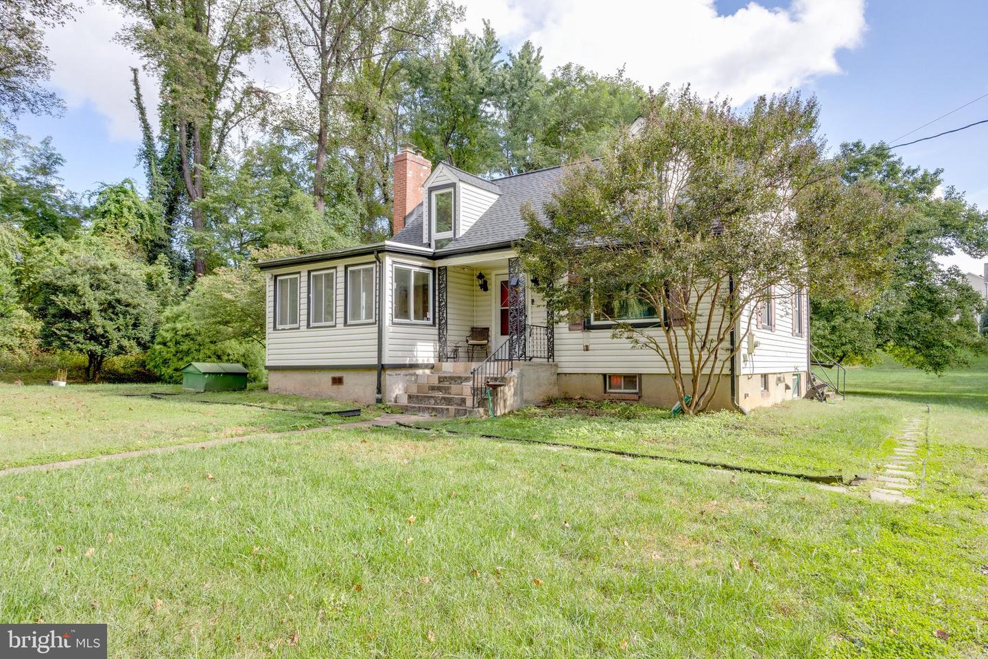 2531 OGDEN ST, FALLS CHURCH, Virginia 22043, 2 Bedrooms Bedrooms, ,3 BathroomsBathrooms,Residential,For sale,2531 OGDEN ST,VAFX2268060 MLS # VAFX2268060