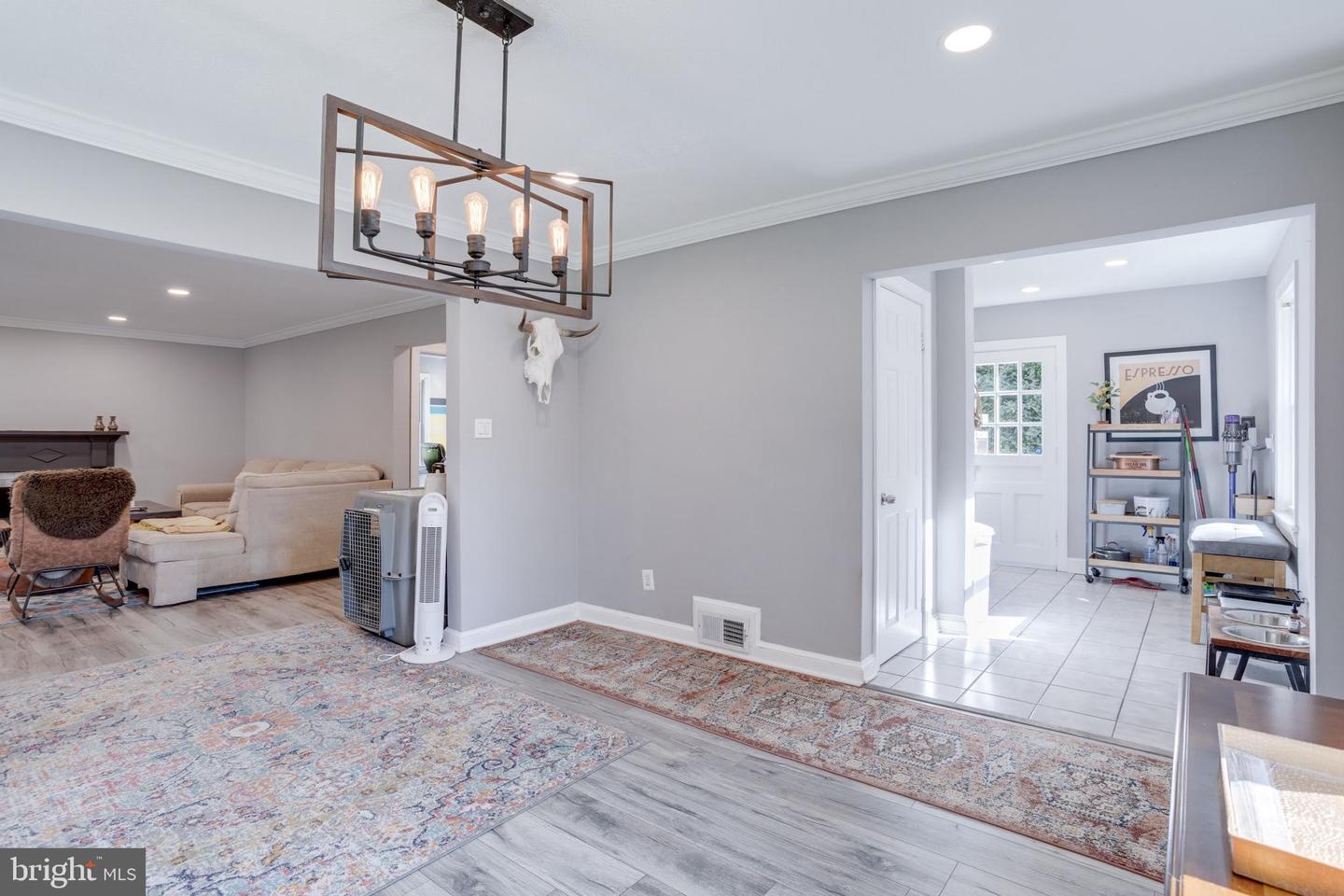 2531 OGDEN ST, FALLS CHURCH, Virginia 22043, 2 Bedrooms Bedrooms, ,3 BathroomsBathrooms,Residential,For sale,2531 OGDEN ST,VAFX2268060 MLS # VAFX2268060