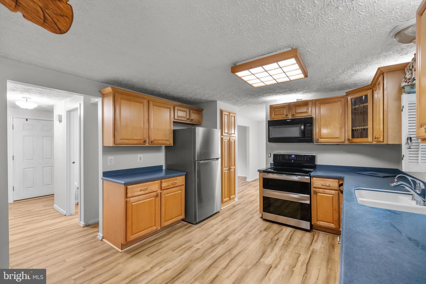 7757 TARA HEIGHTS PL, SPRINGFIELD, Virginia 22153, 3 Bedrooms Bedrooms, ,2 BathroomsBathrooms,Residential,For sale,7757 TARA HEIGHTS PL,VAFX2269072 MLS # VAFX2269072