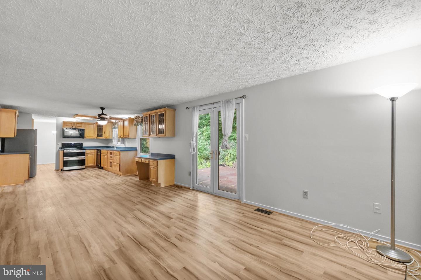 7757 TARA HEIGHTS PL, SPRINGFIELD, Virginia 22153, 3 Bedrooms Bedrooms, ,2 BathroomsBathrooms,Residential,For sale,7757 TARA HEIGHTS PL,VAFX2269072 MLS # VAFX2269072