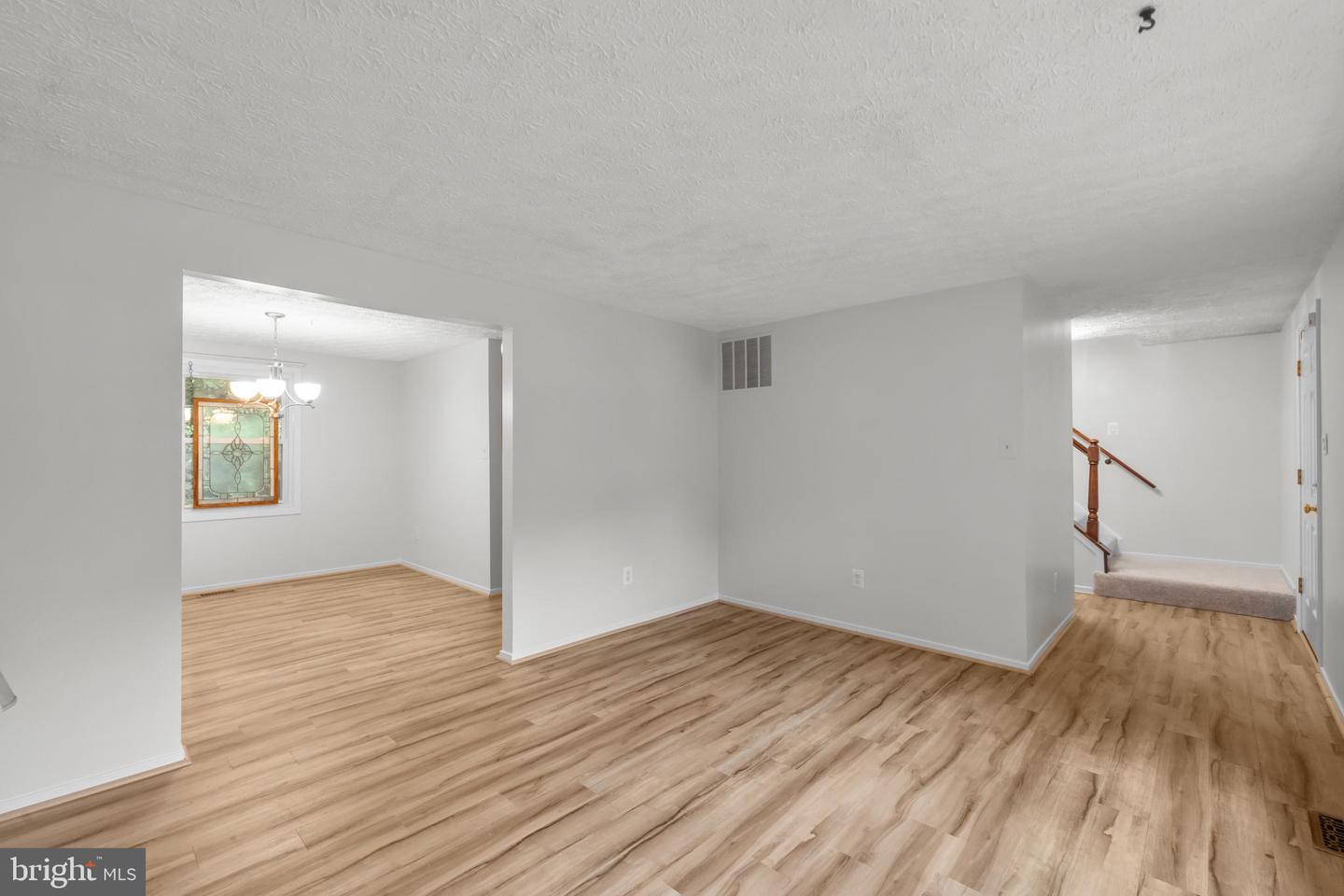 7757 TARA HEIGHTS PL, SPRINGFIELD, Virginia 22153, 3 Bedrooms Bedrooms, ,2 BathroomsBathrooms,Residential,For sale,7757 TARA HEIGHTS PL,VAFX2269072 MLS # VAFX2269072