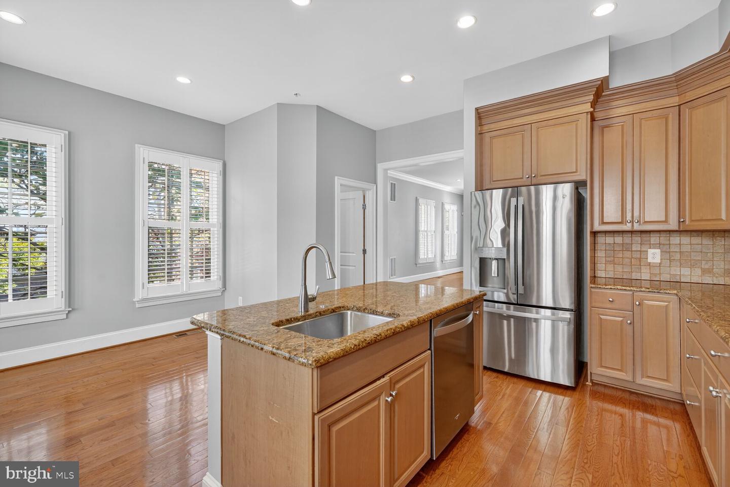1808 POTOMAC GREENS DR, ALEXANDRIA, Virginia 22314, 3 Bedrooms Bedrooms, ,3 BathroomsBathrooms,Residential,For sale,1808 POTOMAC GREENS DR,VAAX2050422 MLS # VAAX2050422