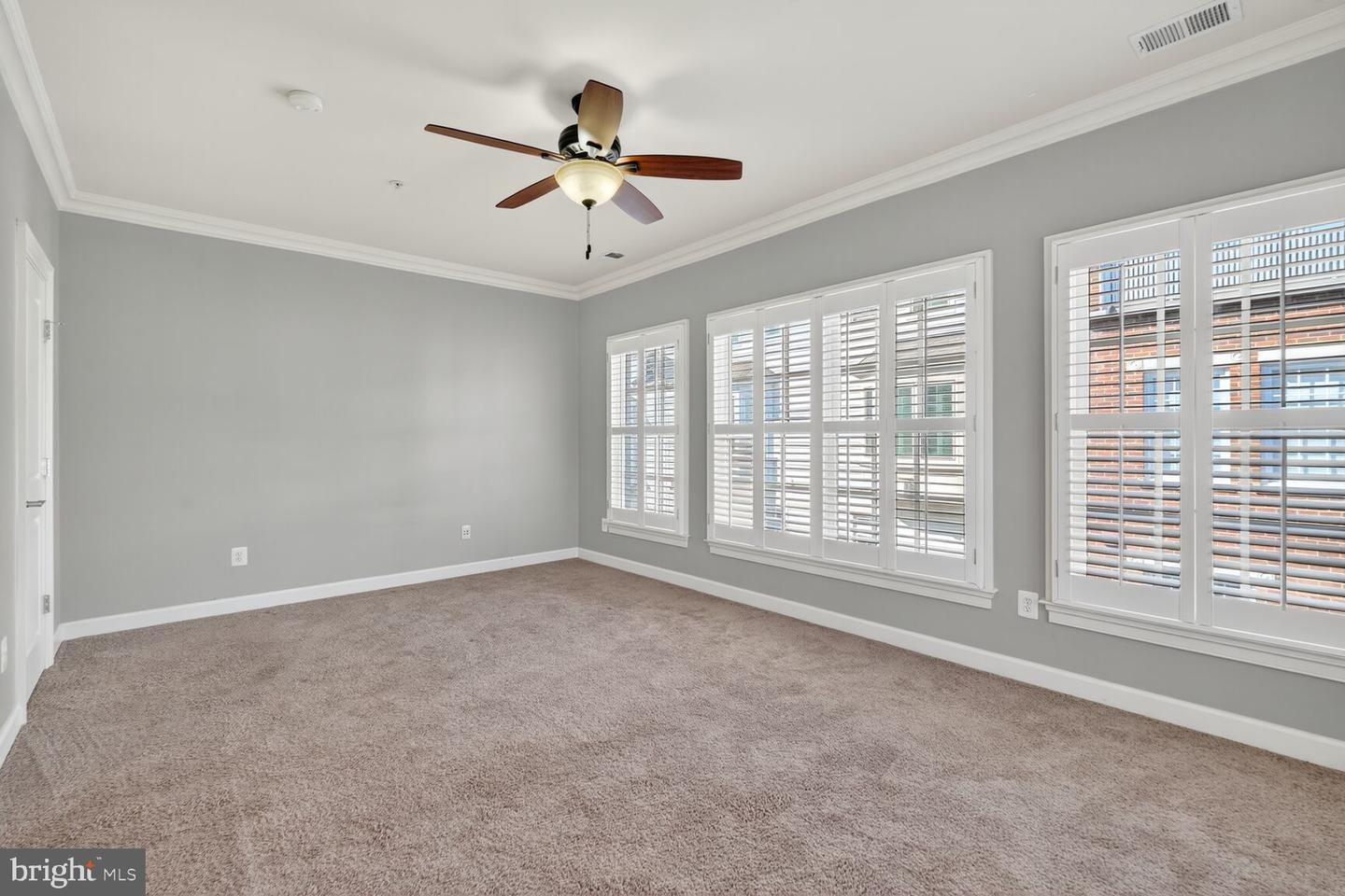 1808 POTOMAC GREENS DR, ALEXANDRIA, Virginia 22314, 3 Bedrooms Bedrooms, ,3 BathroomsBathrooms,Residential,For sale,1808 POTOMAC GREENS DR,VAAX2050422 MLS # VAAX2050422