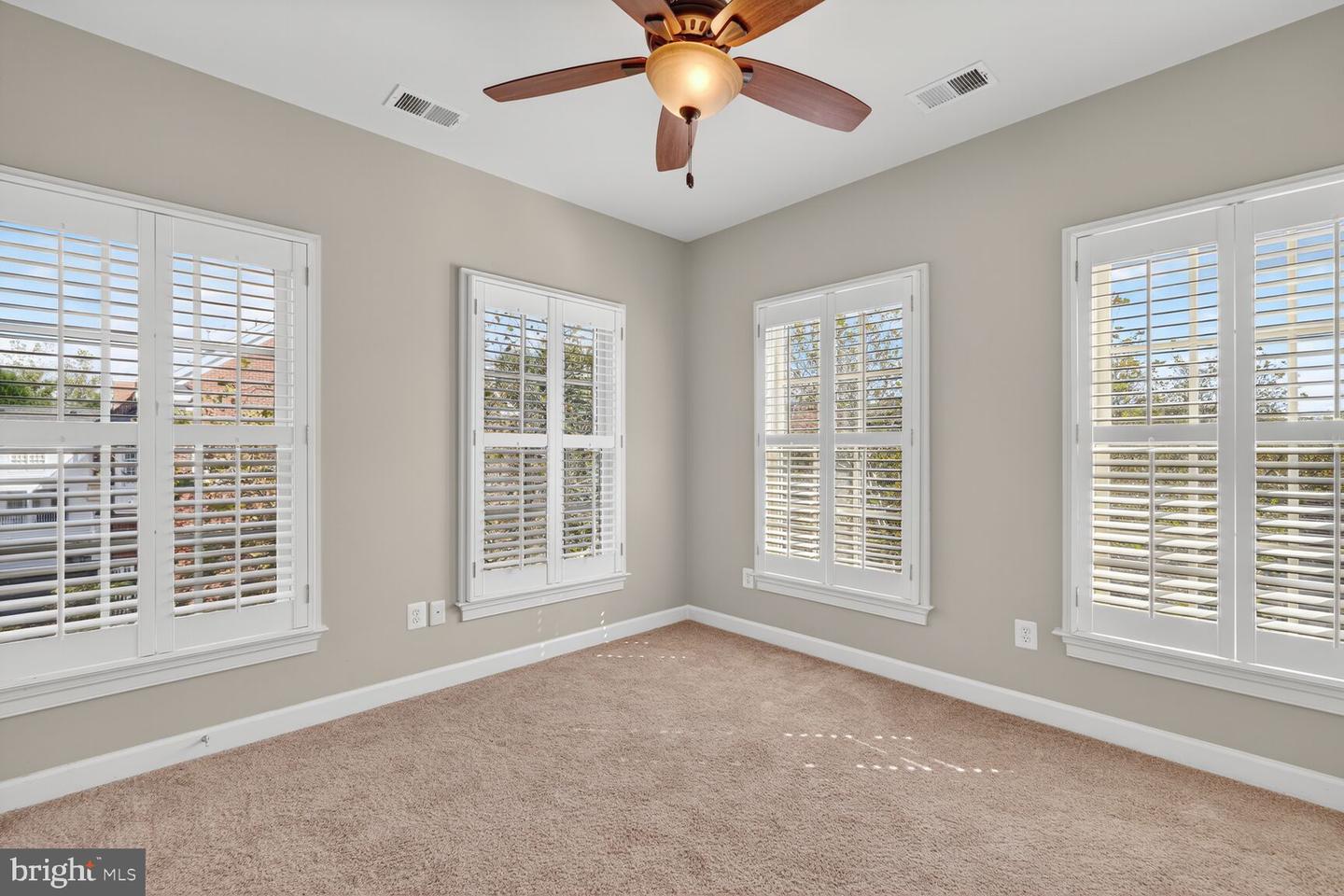 1808 POTOMAC GREENS DR, ALEXANDRIA, Virginia 22314, 3 Bedrooms Bedrooms, ,3 BathroomsBathrooms,Residential,For sale,1808 POTOMAC GREENS DR,VAAX2050422 MLS # VAAX2050422