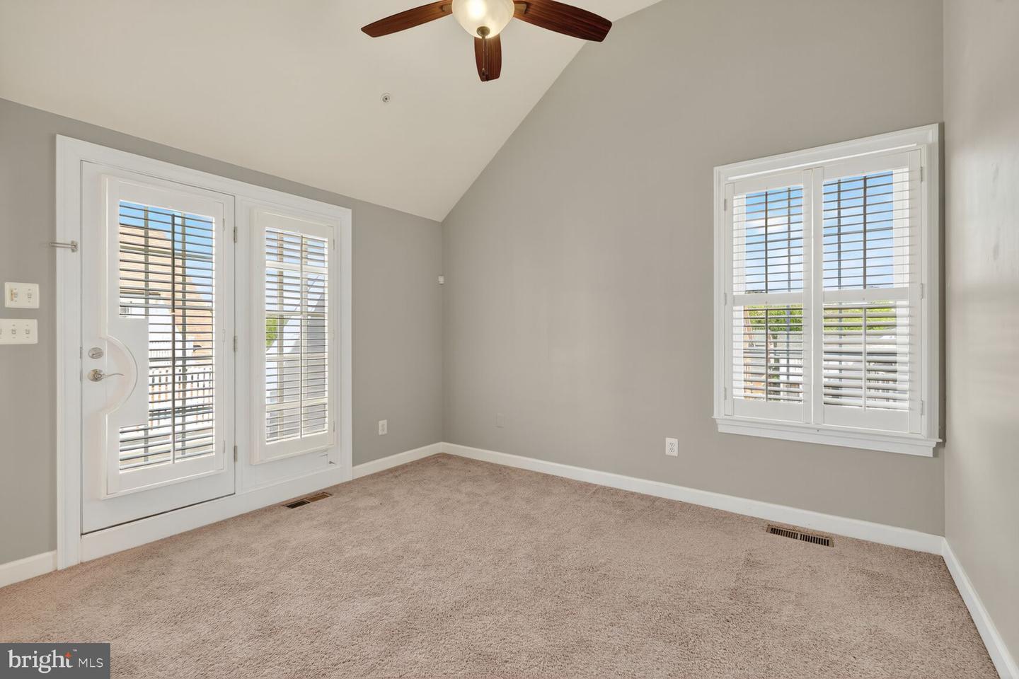 1808 POTOMAC GREENS DR, ALEXANDRIA, Virginia 22314, 3 Bedrooms Bedrooms, ,3 BathroomsBathrooms,Residential,For sale,1808 POTOMAC GREENS DR,VAAX2050422 MLS # VAAX2050422