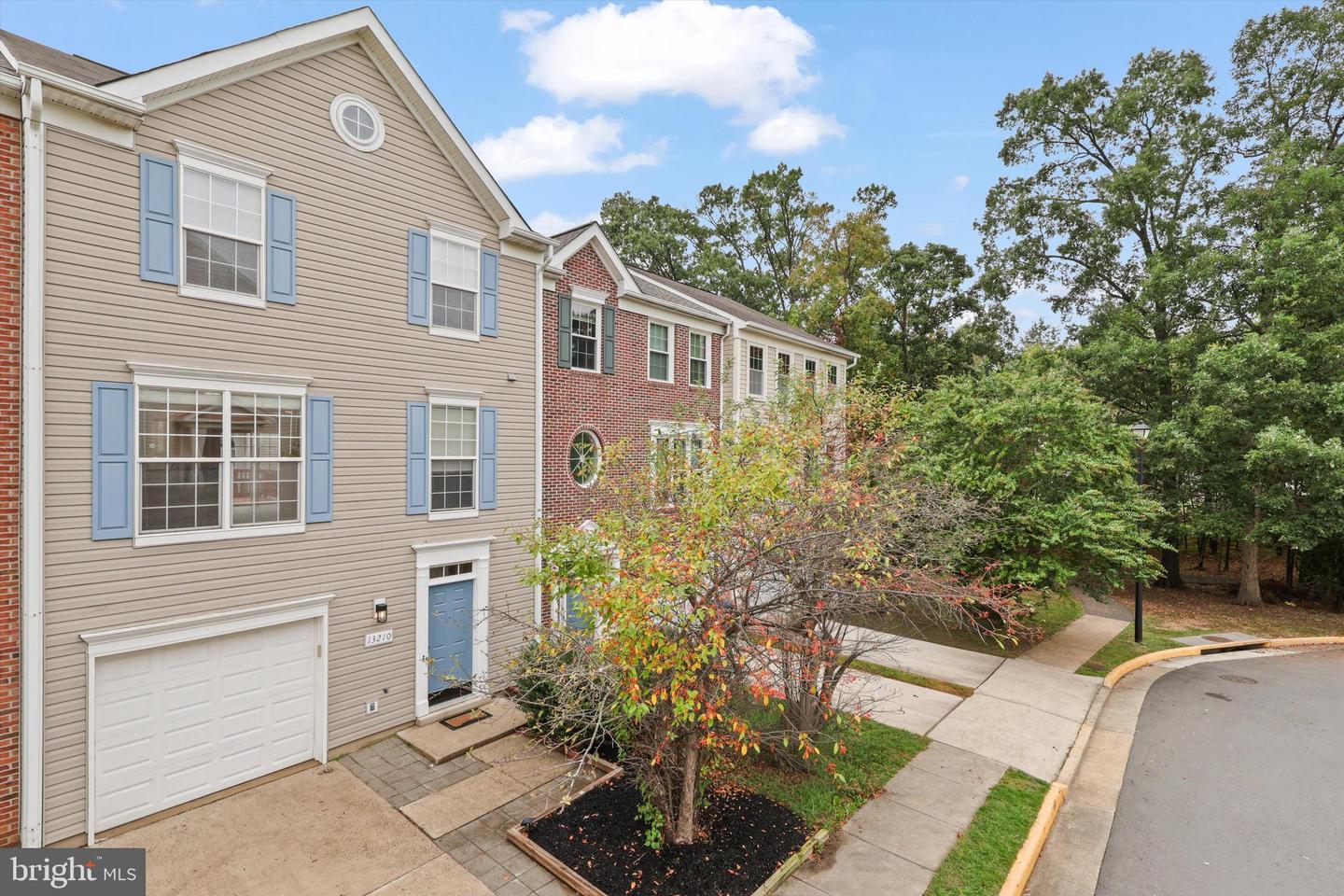 13210 FOX RIPPLE LN LN, HERNDON, Virginia 20171, 3 Bedrooms Bedrooms, ,3 BathroomsBathrooms,Residential,For sale,13210 FOX RIPPLE LN LN,VAFX2270788 MLS # VAFX2270788