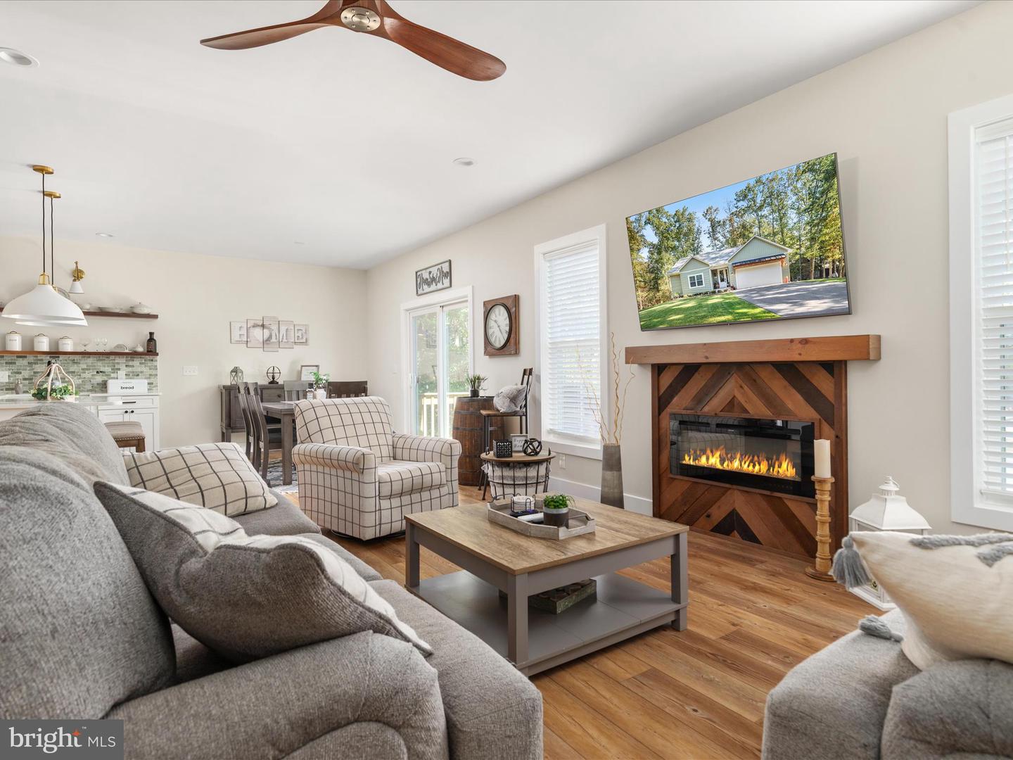 306 DOGWOOD, CROSS JUNCTION, Virginia 22625, 5 Bedrooms Bedrooms, ,3 BathroomsBathrooms,Residential,For sale,306 DOGWOOD,VAFV2037196 MLS # VAFV2037196