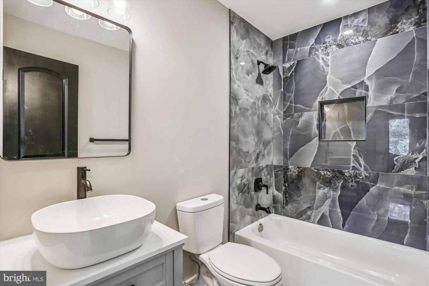 6321 9TH ST NW, WASHINGTON, District Of Columbia 20011, 4 Bedrooms Bedrooms, ,3 BathroomsBathrooms,Residential,For sale,6321 9TH ST NW,DCDC2225668 MLS # DCDC2225668