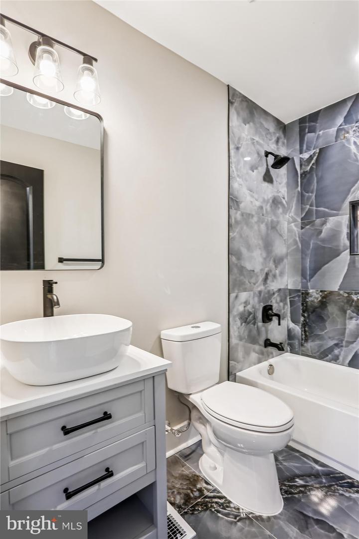 6321 9TH ST NW, WASHINGTON, District Of Columbia 20011, 4 Bedrooms Bedrooms, ,3 BathroomsBathrooms,Residential,For sale,6321 9TH ST NW,DCDC2225668 MLS # DCDC2225668