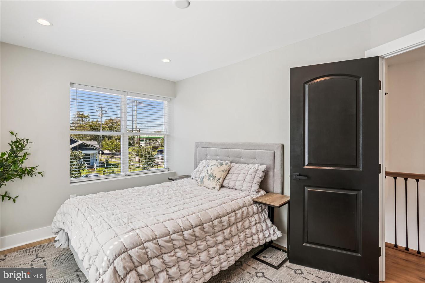 6321 9TH ST NW, WASHINGTON, District Of Columbia 20011, 4 Bedrooms Bedrooms, ,3 BathroomsBathrooms,Residential,For sale,6321 9TH ST NW,DCDC2225668 MLS # DCDC2225668