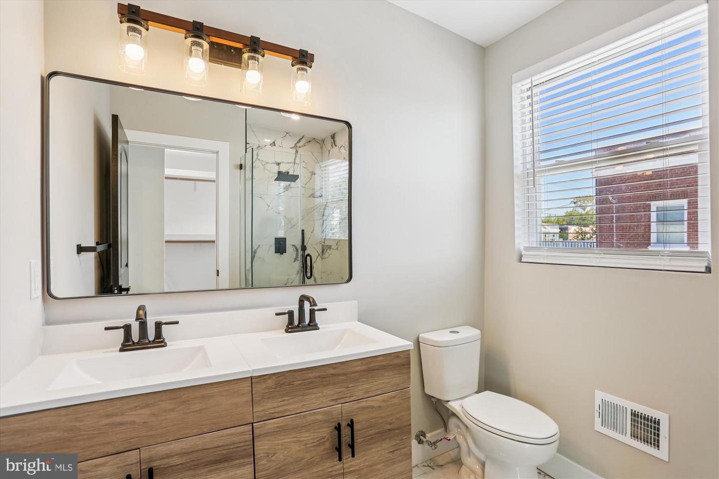 6321 9TH ST NW, WASHINGTON, District Of Columbia 20011, 4 Bedrooms Bedrooms, ,3 BathroomsBathrooms,Residential,For sale,6321 9TH ST NW,DCDC2225668 MLS # DCDC2225668