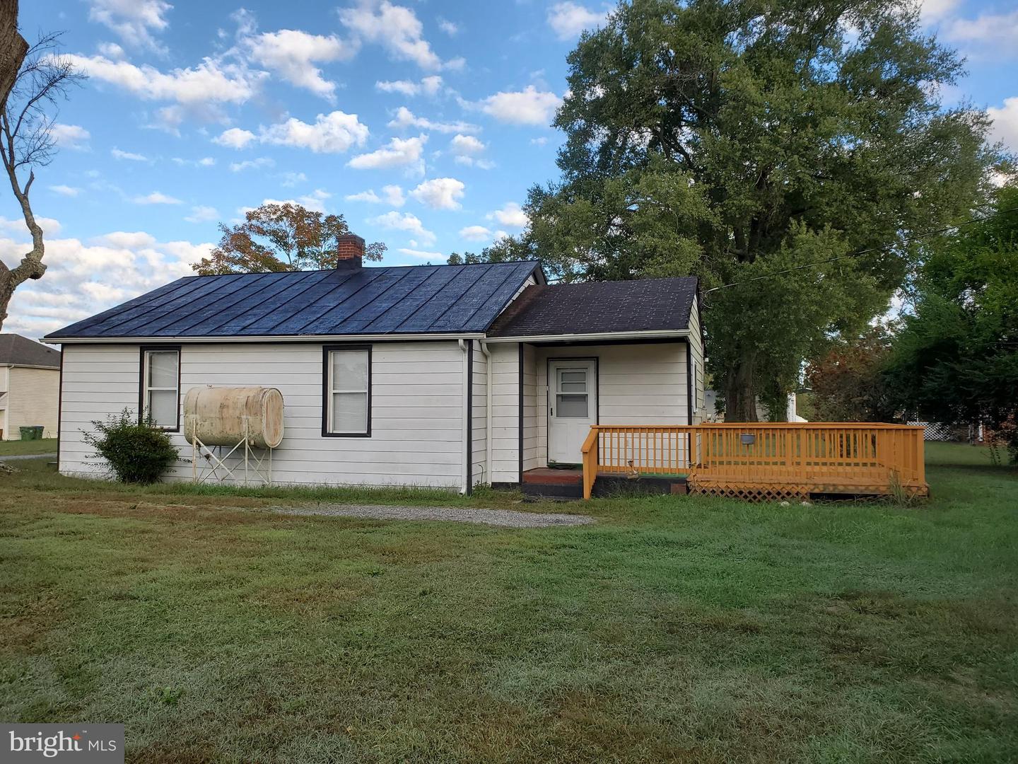 16494 RICHMOND TPKE, BOWLING GREEN, Virginia 22427, 3 Bedrooms Bedrooms, ,2 BathroomsBathrooms,Residential,For sale,16494 RICHMOND TPKE,VACV2008964 MLS # VACV2008964