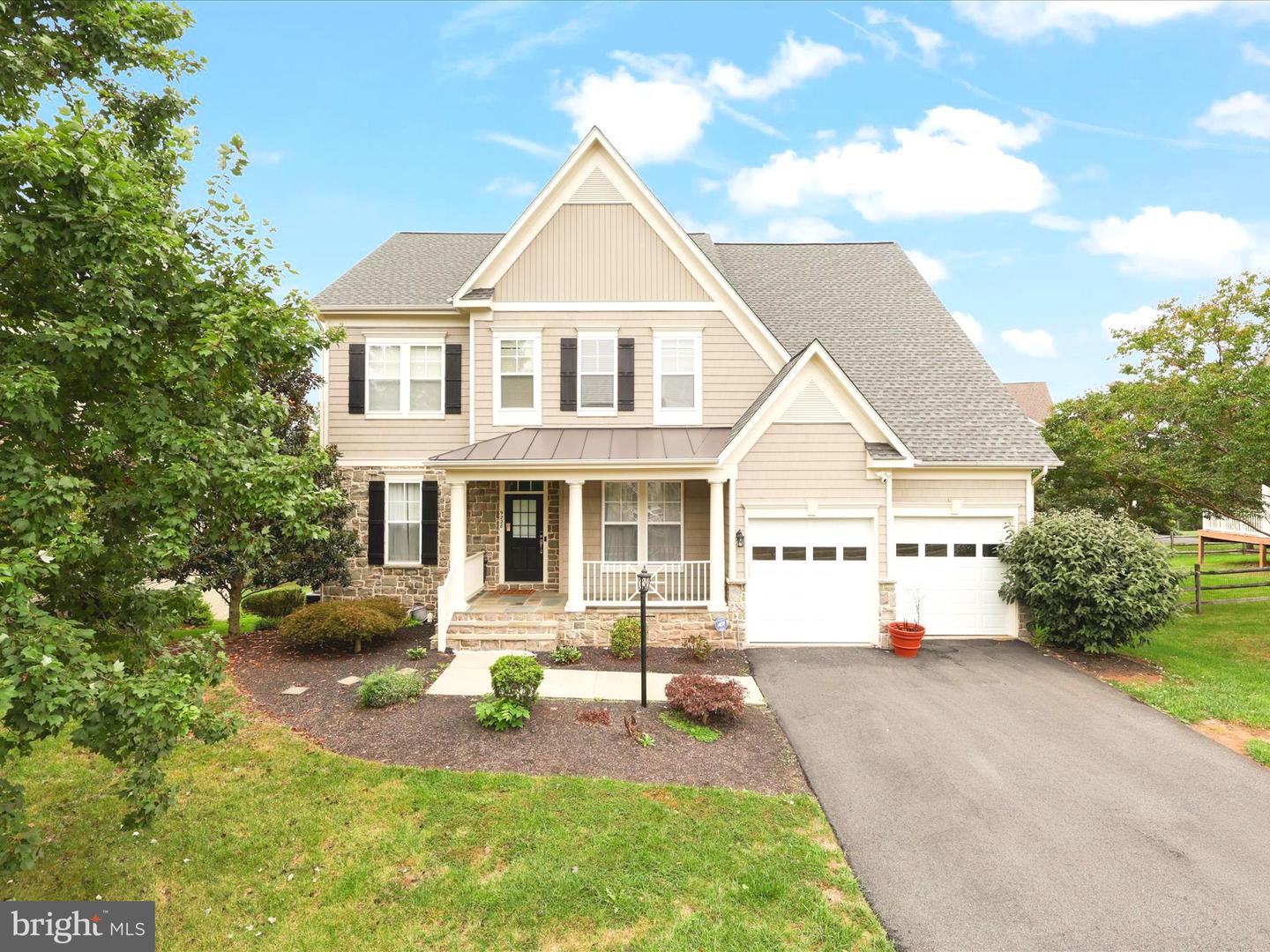 9228 FALLING WATER DR, BRISTOW, Virginia 20136, 6 Bedrooms Bedrooms, ,4 BathroomsBathrooms,Residential,For sale,9228 FALLING WATER DR,VAPW2105624 MLS # VAPW2105624