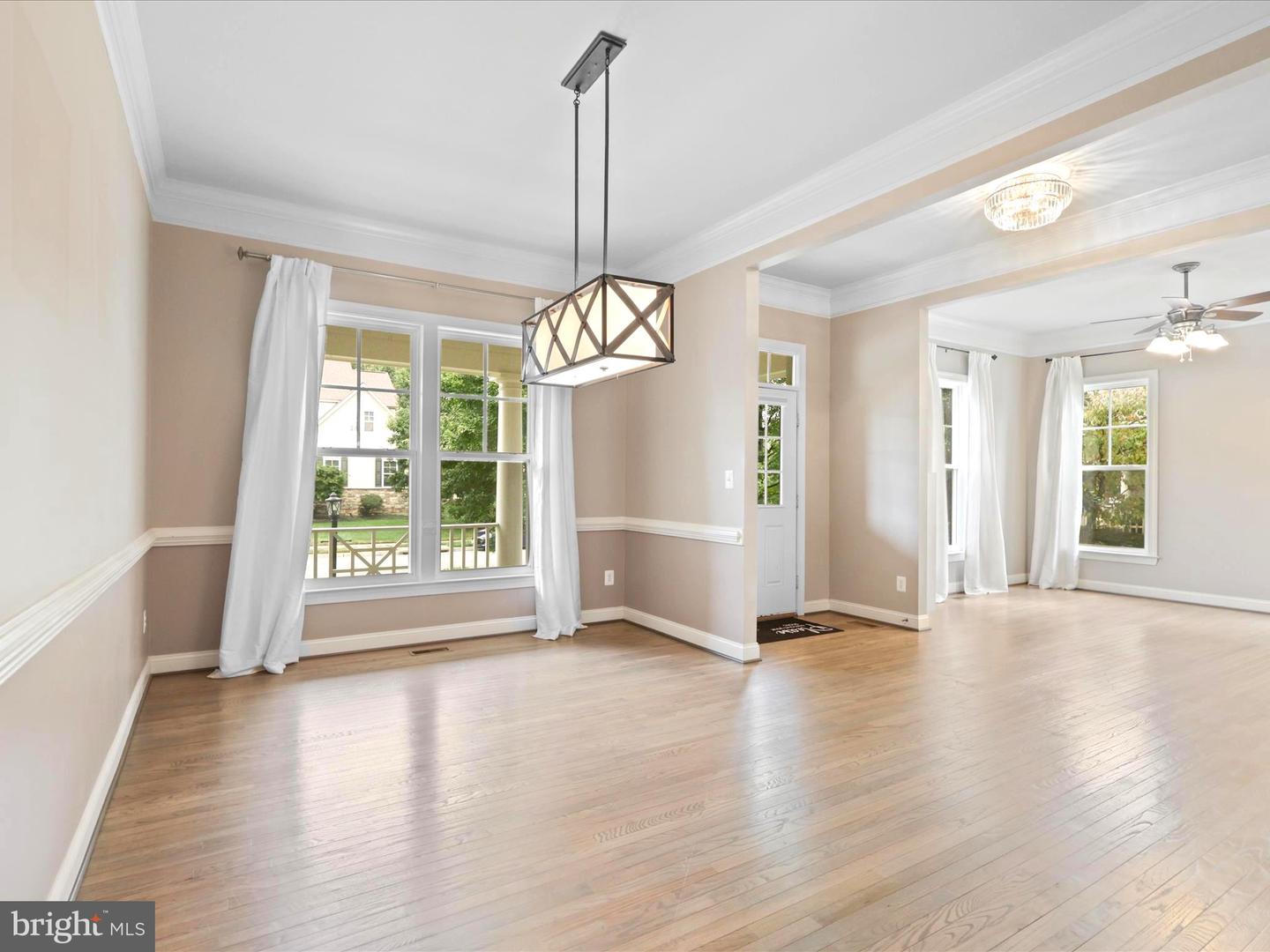 9228 FALLING WATER DR, BRISTOW, Virginia 20136, 6 Bedrooms Bedrooms, ,4 BathroomsBathrooms,Residential,For sale,9228 FALLING WATER DR,VAPW2105624 MLS # VAPW2105624