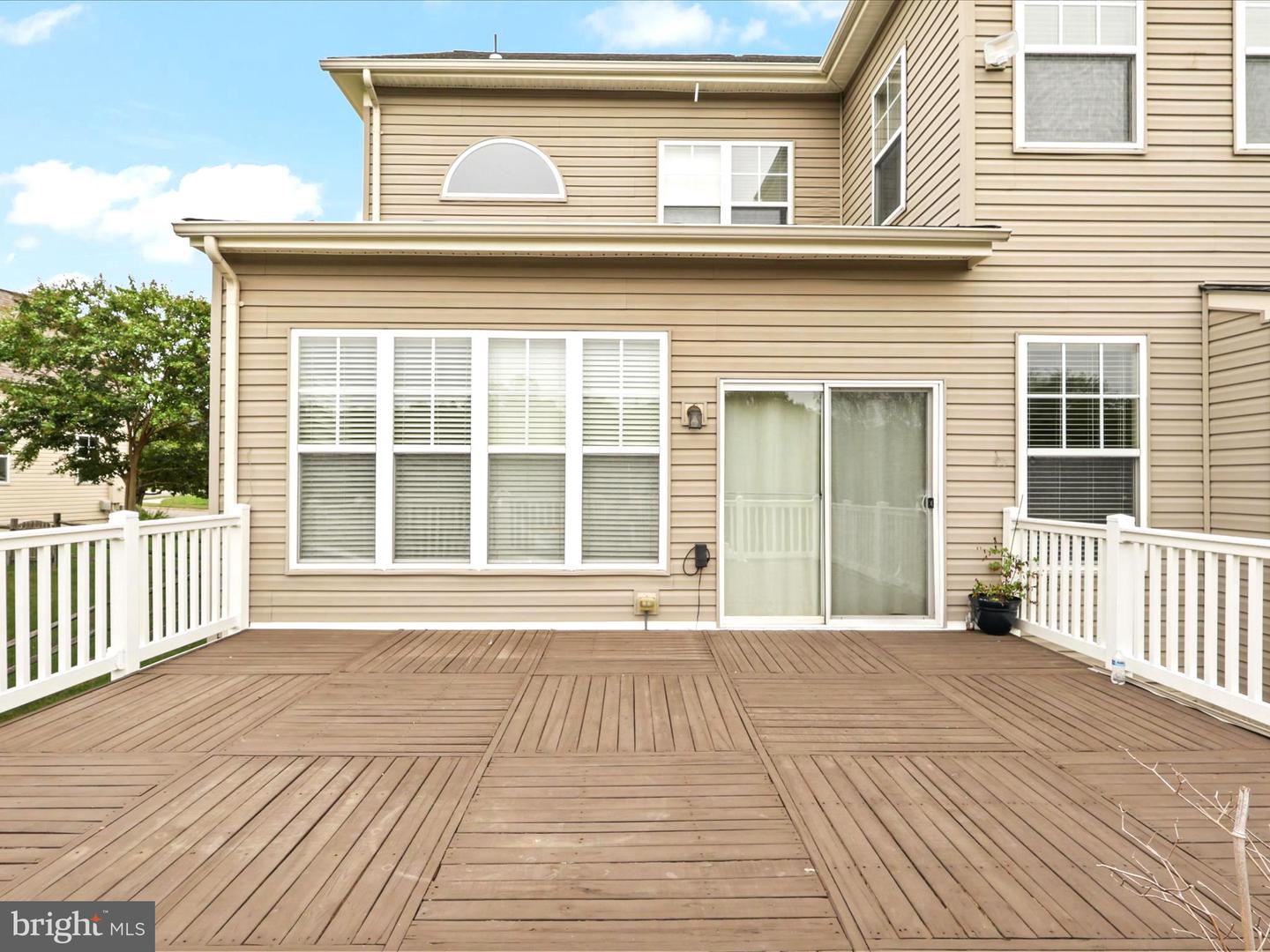 9228 FALLING WATER DR, BRISTOW, Virginia 20136, 6 Bedrooms Bedrooms, ,4 BathroomsBathrooms,Residential,For sale,9228 FALLING WATER DR,VAPW2105624 MLS # VAPW2105624