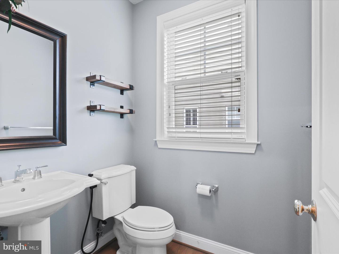 9228 FALLING WATER DR, BRISTOW, Virginia 20136, 6 Bedrooms Bedrooms, ,4 BathroomsBathrooms,Residential,For sale,9228 FALLING WATER DR,VAPW2105624 MLS # VAPW2105624