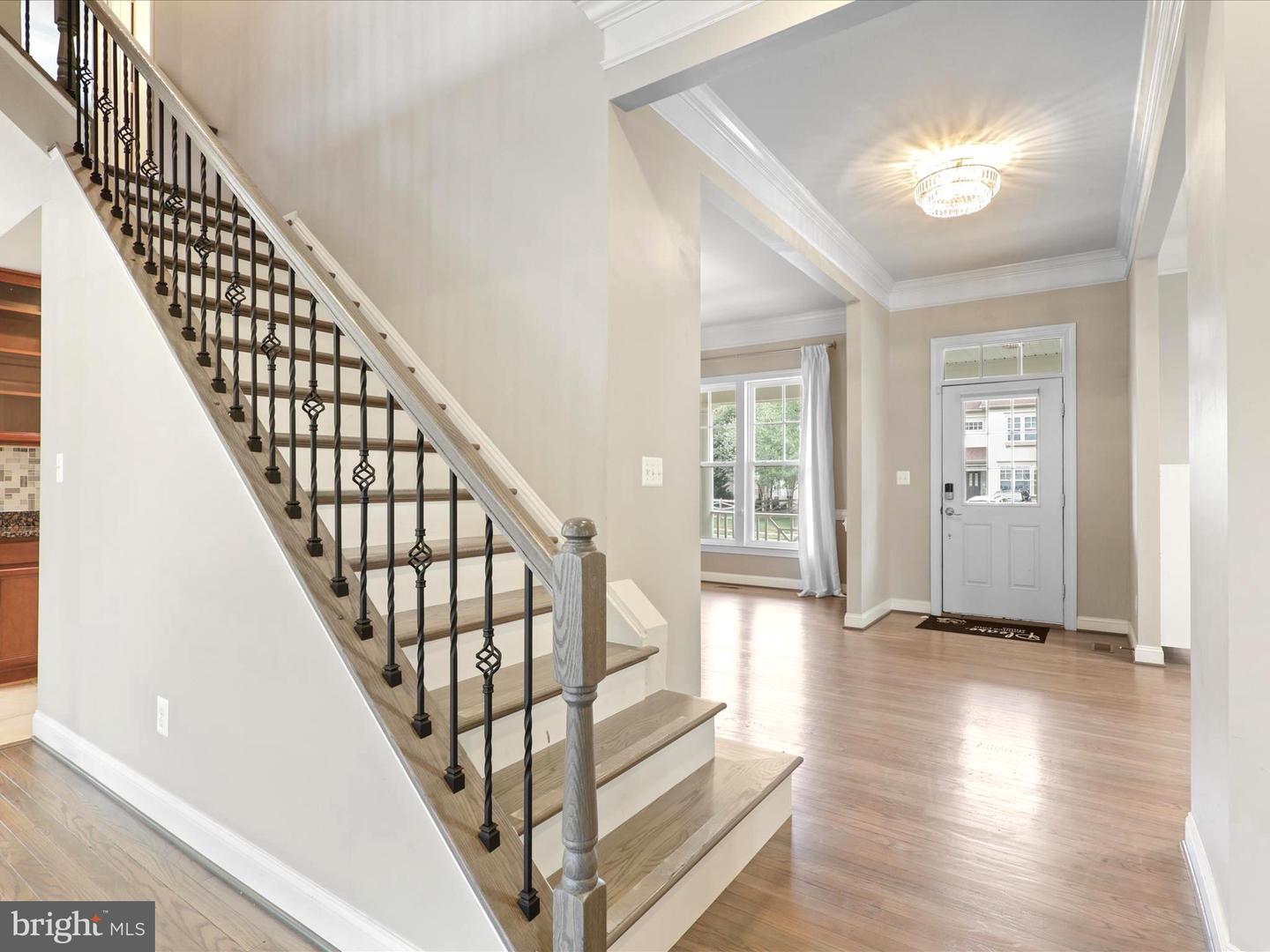 9228 FALLING WATER DR, BRISTOW, Virginia 20136, 6 Bedrooms Bedrooms, ,4 BathroomsBathrooms,Residential,For sale,9228 FALLING WATER DR,VAPW2105624 MLS # VAPW2105624