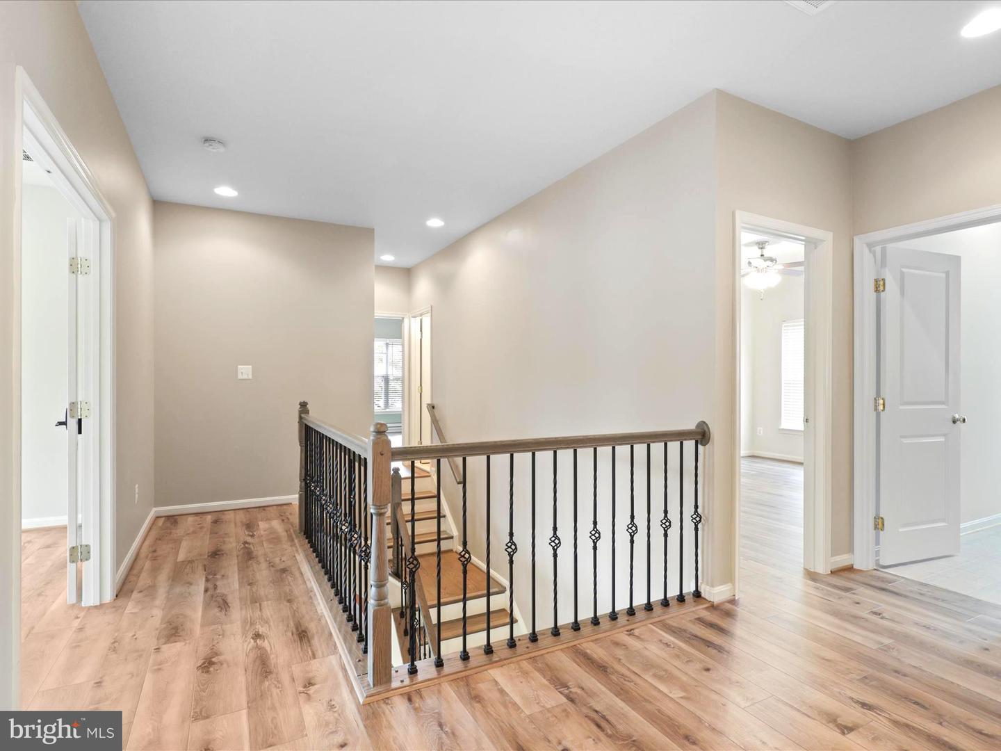 9228 FALLING WATER DR, BRISTOW, Virginia 20136, 6 Bedrooms Bedrooms, ,4 BathroomsBathrooms,Residential,For sale,9228 FALLING WATER DR,VAPW2105624 MLS # VAPW2105624