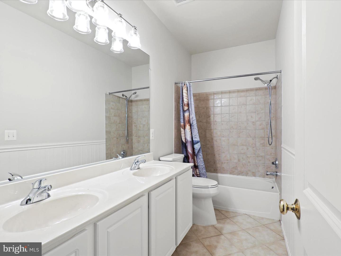 9228 FALLING WATER DR, BRISTOW, Virginia 20136, 6 Bedrooms Bedrooms, ,4 BathroomsBathrooms,Residential,For sale,9228 FALLING WATER DR,VAPW2105624 MLS # VAPW2105624