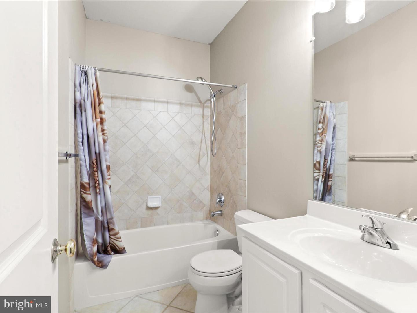 9228 FALLING WATER DR, BRISTOW, Virginia 20136, 6 Bedrooms Bedrooms, ,4 BathroomsBathrooms,Residential,For sale,9228 FALLING WATER DR,VAPW2105624 MLS # VAPW2105624