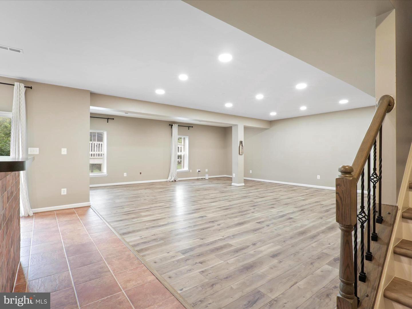 9228 FALLING WATER DR, BRISTOW, Virginia 20136, 6 Bedrooms Bedrooms, ,4 BathroomsBathrooms,Residential,For sale,9228 FALLING WATER DR,VAPW2105624 MLS # VAPW2105624