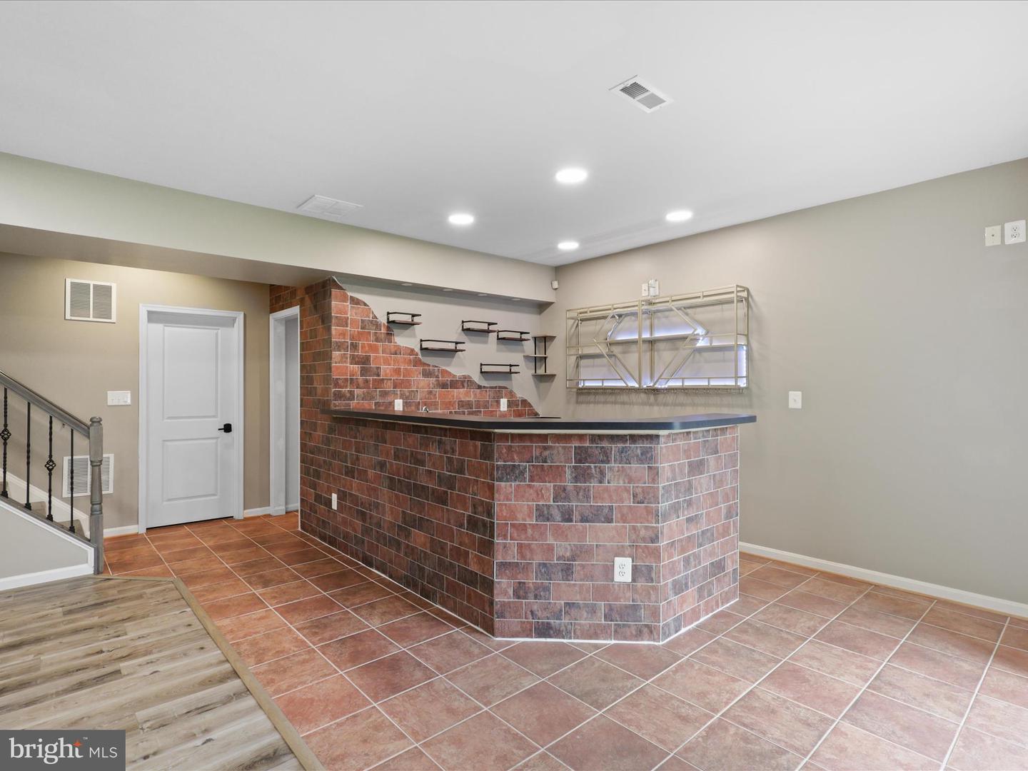 9228 FALLING WATER DR, BRISTOW, Virginia 20136, 6 Bedrooms Bedrooms, ,4 BathroomsBathrooms,Residential,For sale,9228 FALLING WATER DR,VAPW2105624 MLS # VAPW2105624
