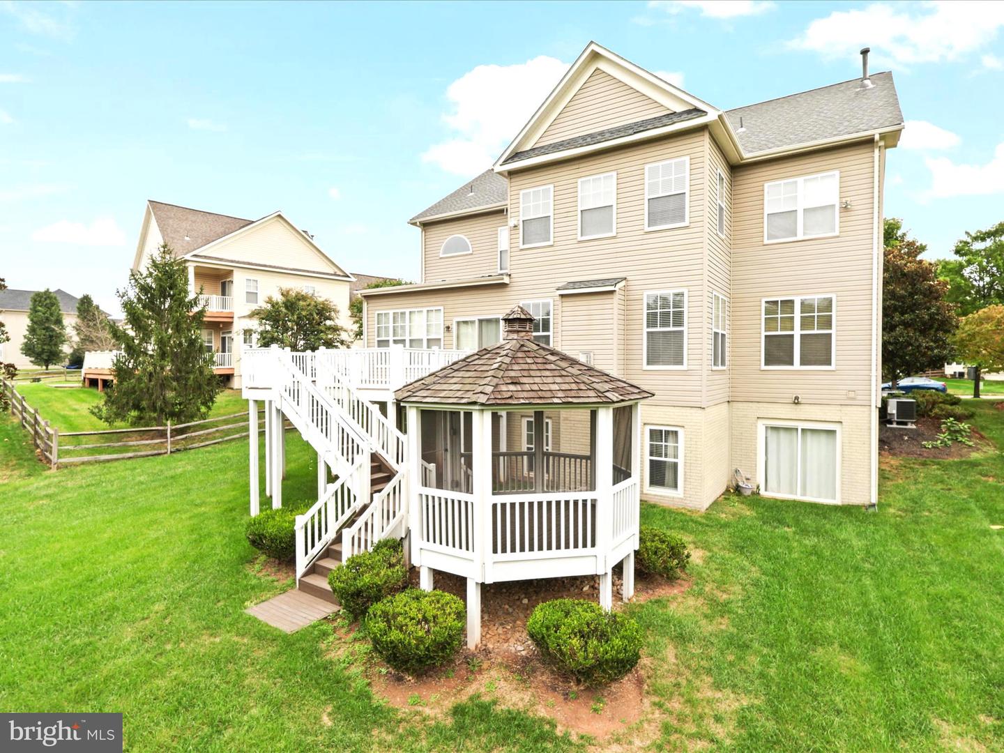 9228 FALLING WATER DR, BRISTOW, Virginia 20136, 6 Bedrooms Bedrooms, ,4 BathroomsBathrooms,Residential,For sale,9228 FALLING WATER DR,VAPW2105624 MLS # VAPW2105624
