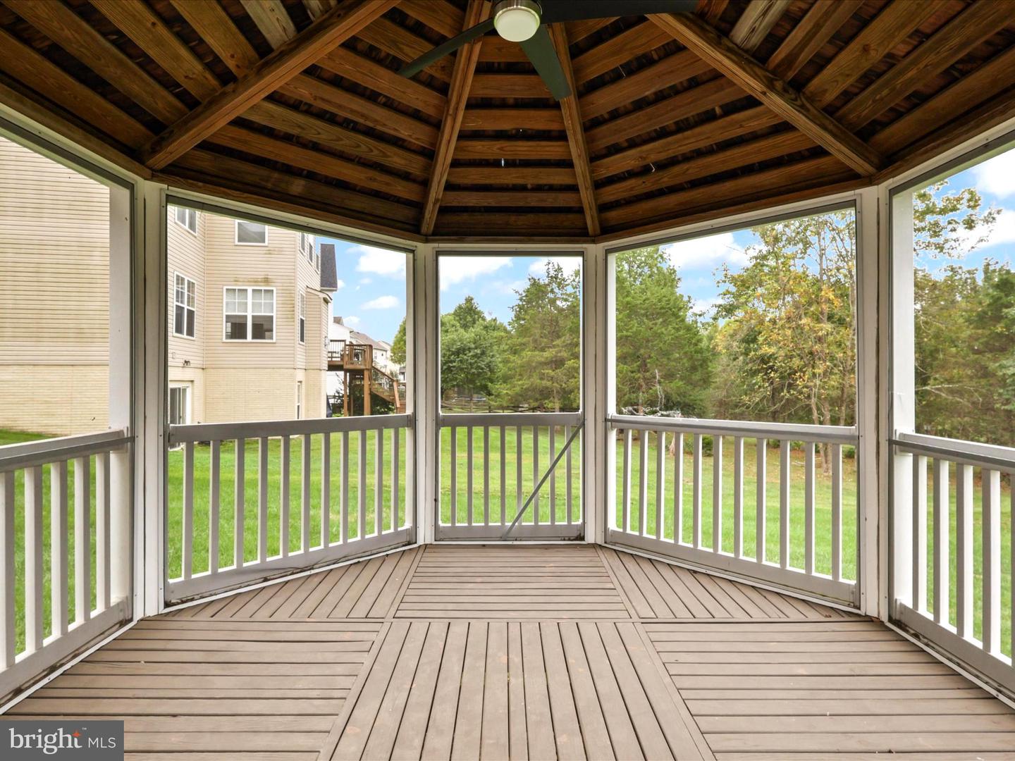 9228 FALLING WATER DR, BRISTOW, Virginia 20136, 6 Bedrooms Bedrooms, ,4 BathroomsBathrooms,Residential,For sale,9228 FALLING WATER DR,VAPW2105624 MLS # VAPW2105624