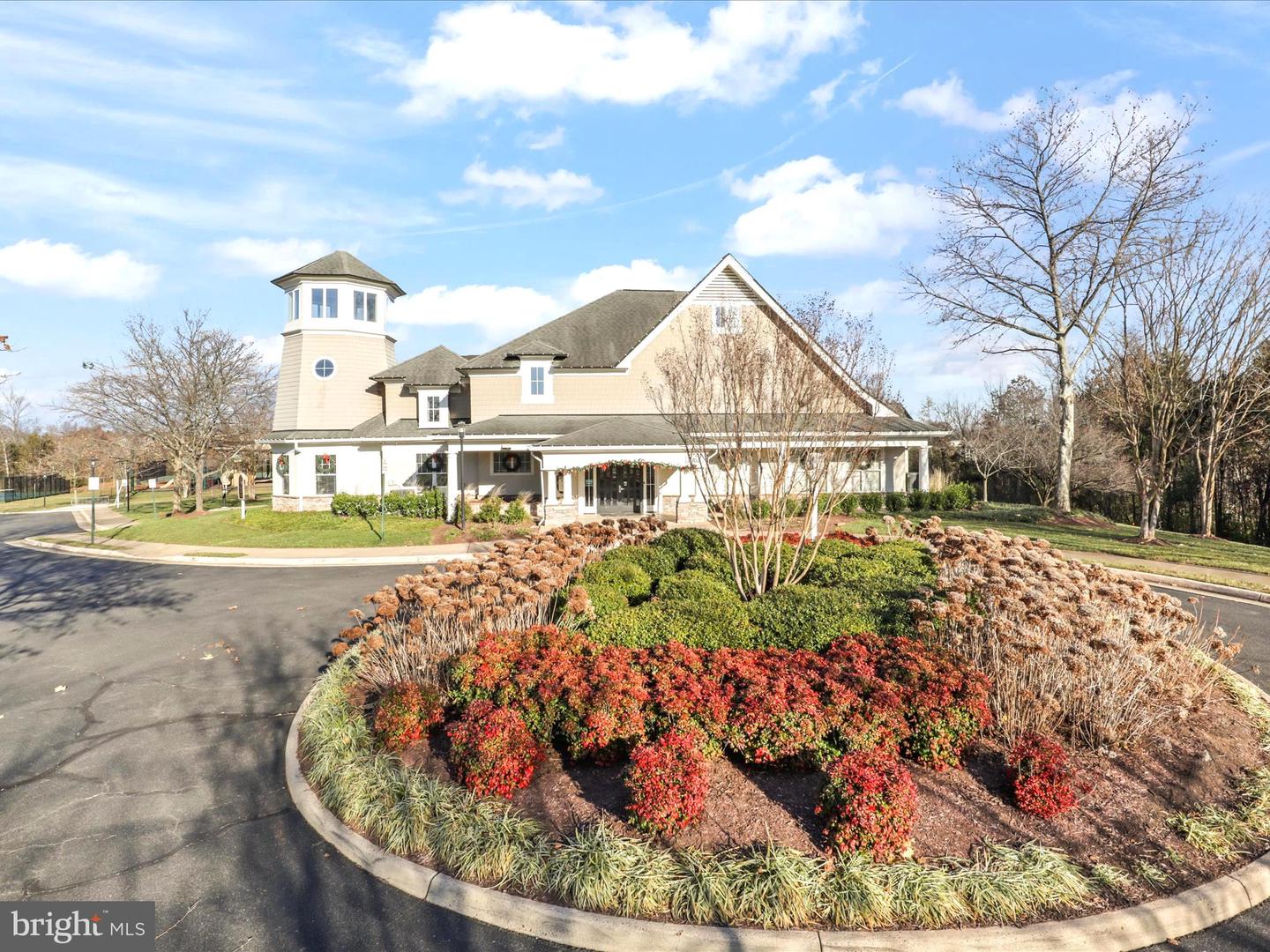 9228 FALLING WATER DR, BRISTOW, Virginia 20136, 6 Bedrooms Bedrooms, ,4 BathroomsBathrooms,Residential,For sale,9228 FALLING WATER DR,VAPW2105624 MLS # VAPW2105624