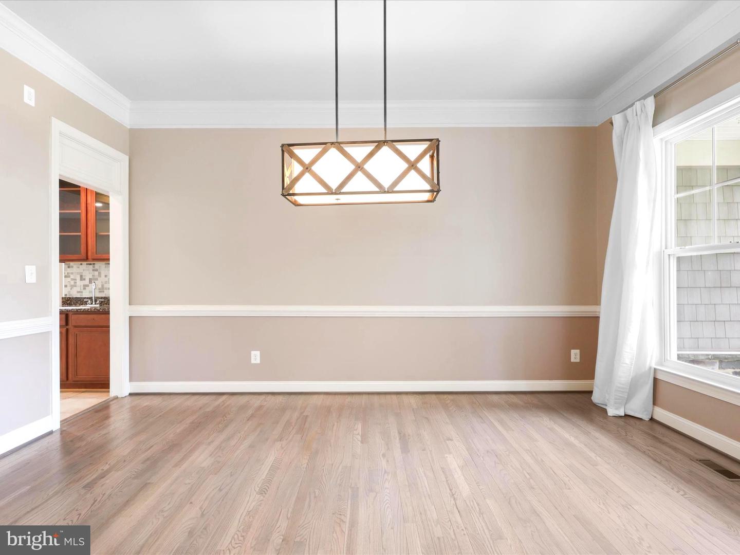 9228 FALLING WATER DR, BRISTOW, Virginia 20136, 6 Bedrooms Bedrooms, ,4 BathroomsBathrooms,Residential,For sale,9228 FALLING WATER DR,VAPW2105624 MLS # VAPW2105624